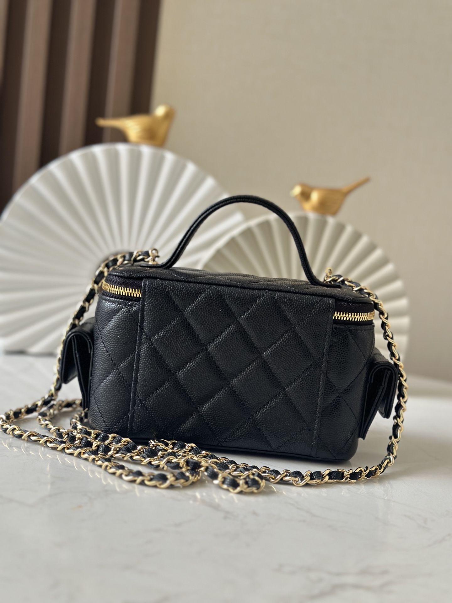 [TOP] CHANEL Vanity Case Bag 17cm - Black