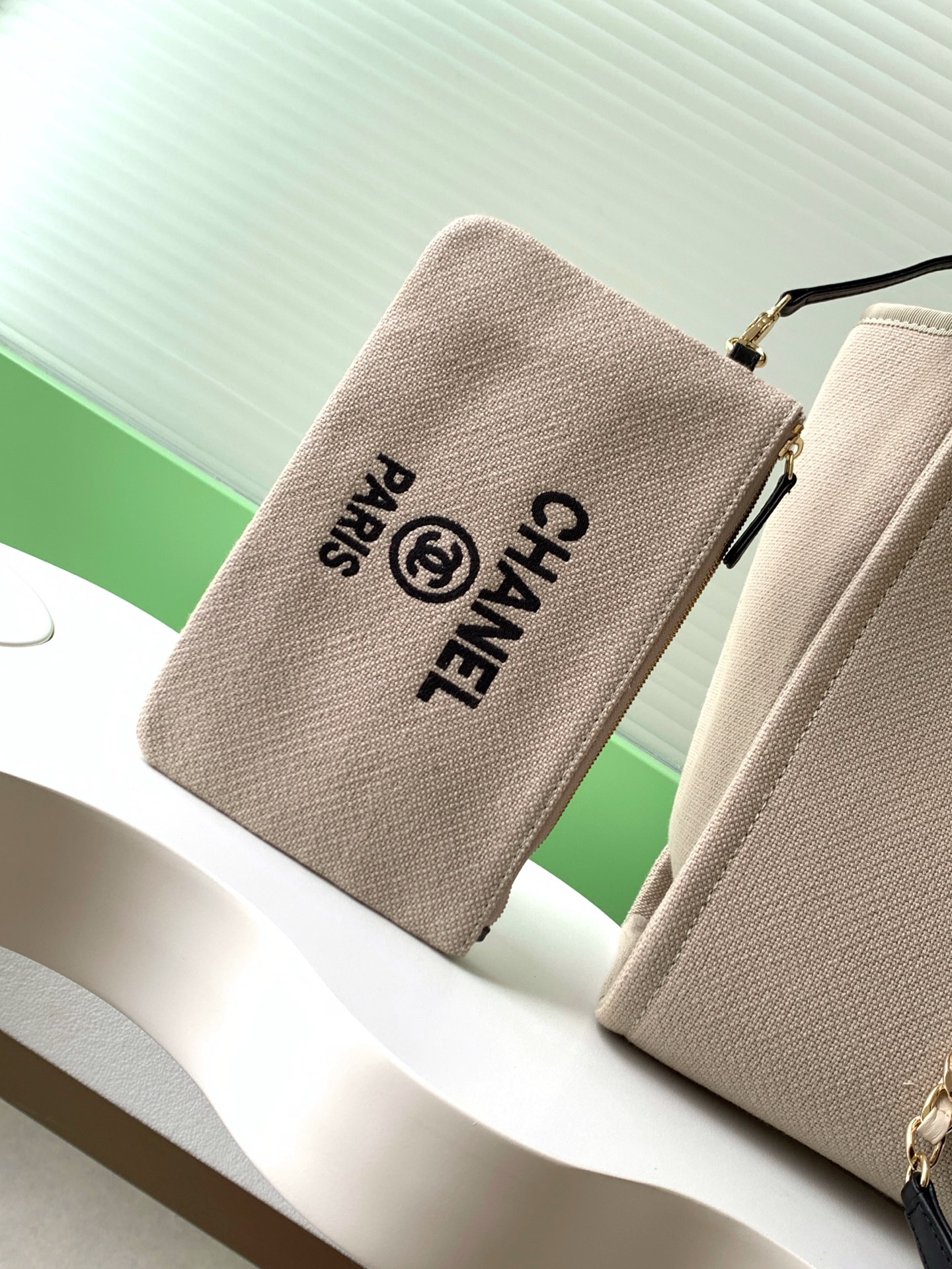 [TOP] CHANEL Beach Bag 38cm -  Beige