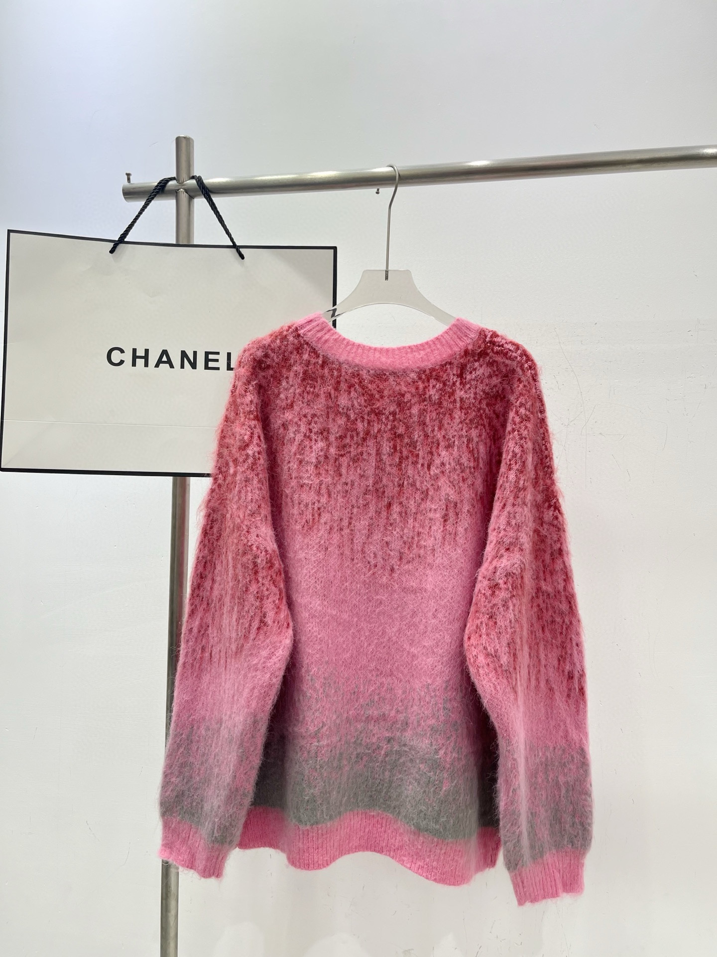 [TOP] Yves Saint Laurent YSL Sweater - Pink