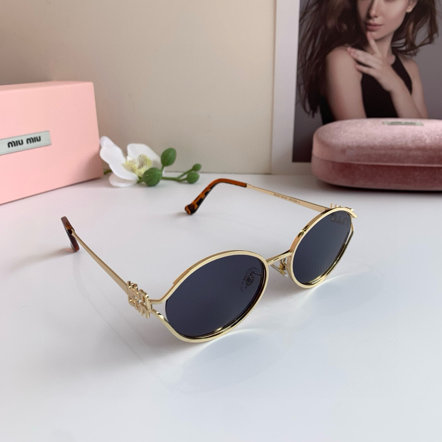 [TOP] Miu Miu Sunglasses - 4 Colors