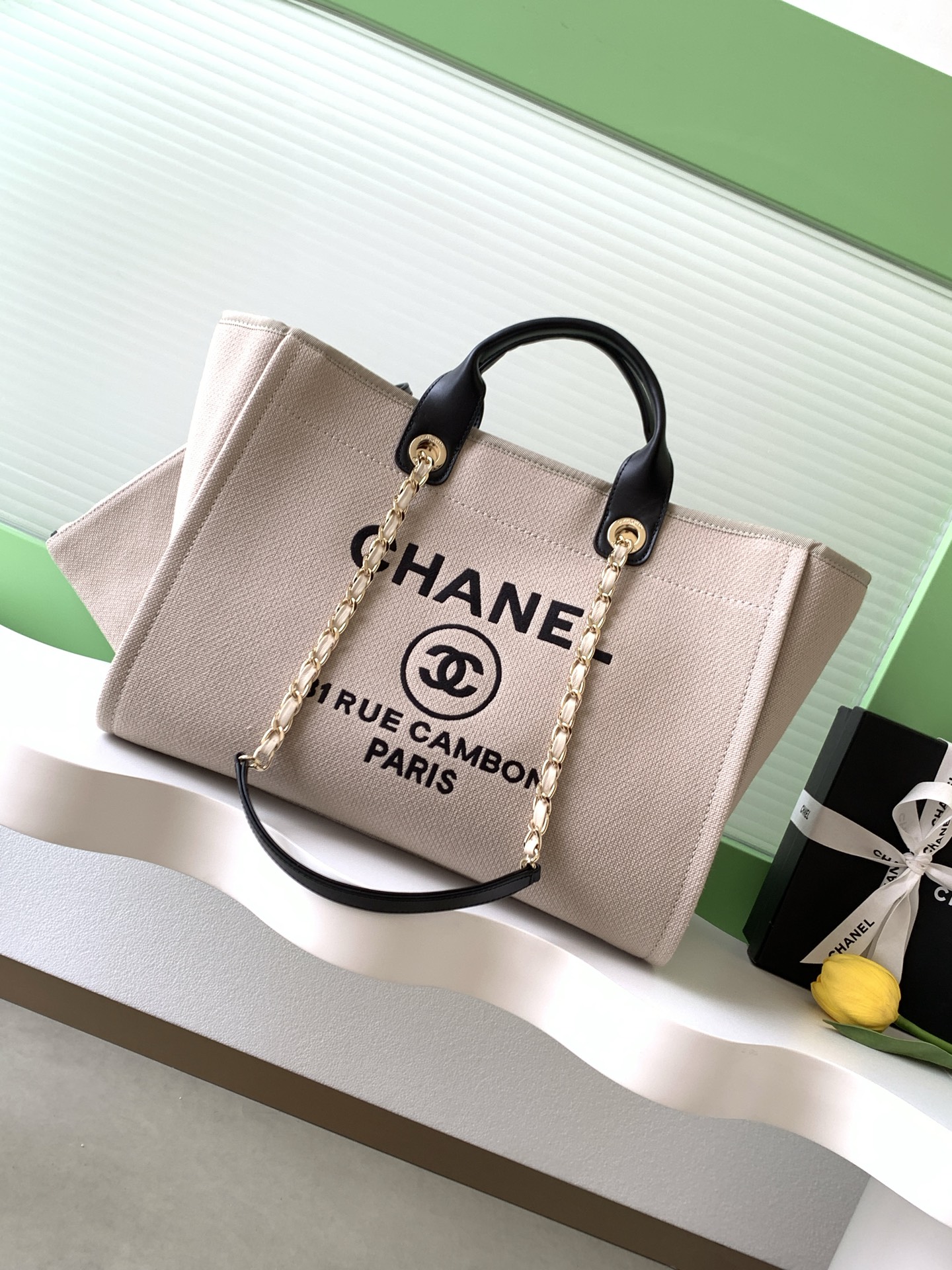 [TOP] CHANEL Beach Bag 38cm -  Beige