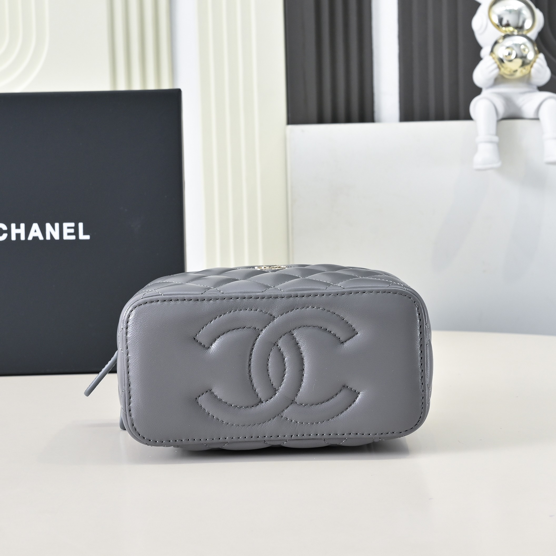[TOP] CHANEL Vanity Case Bag 17cm - Gray