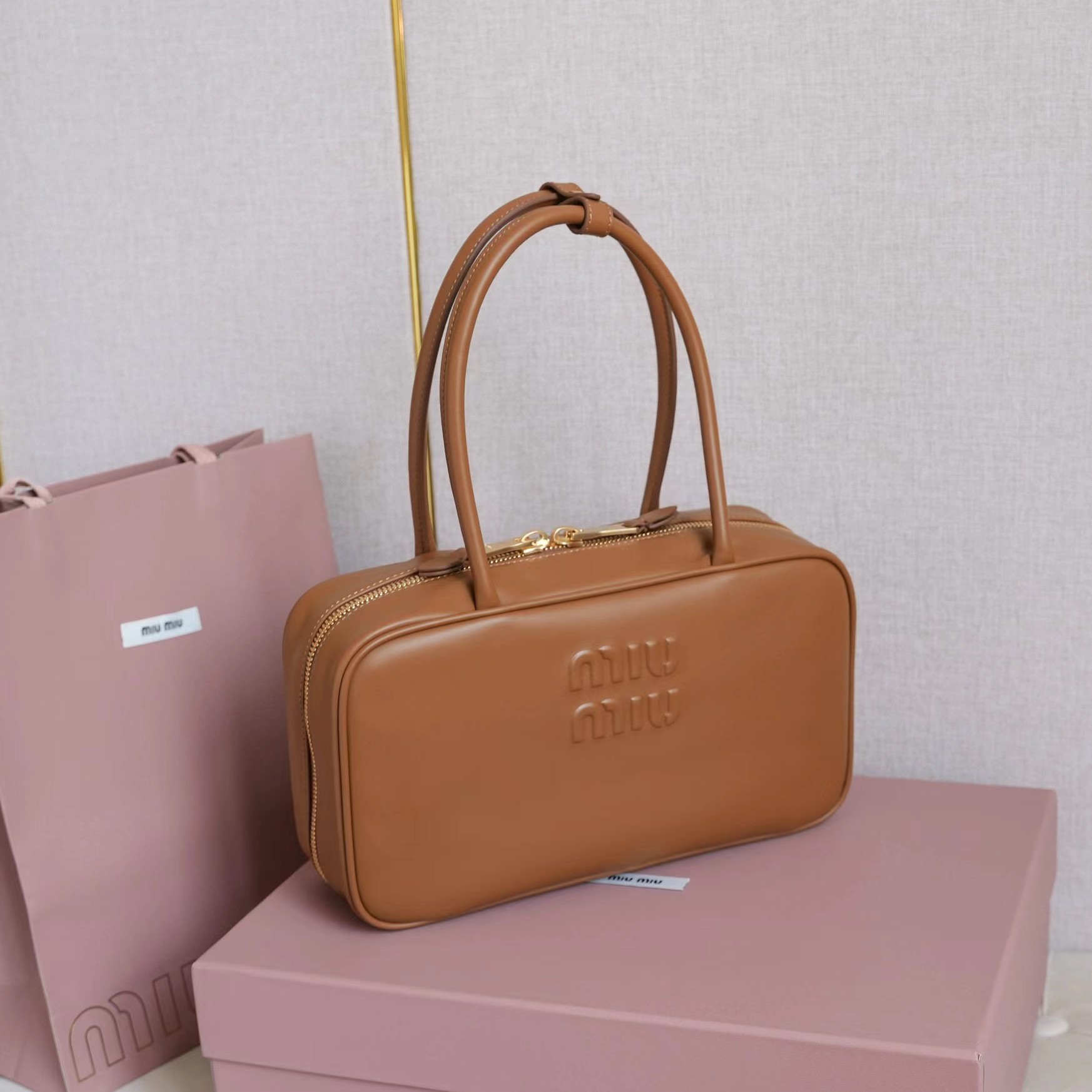 [TOP] Miu Miu Bag Cowhide 29*17*9cm - Brown