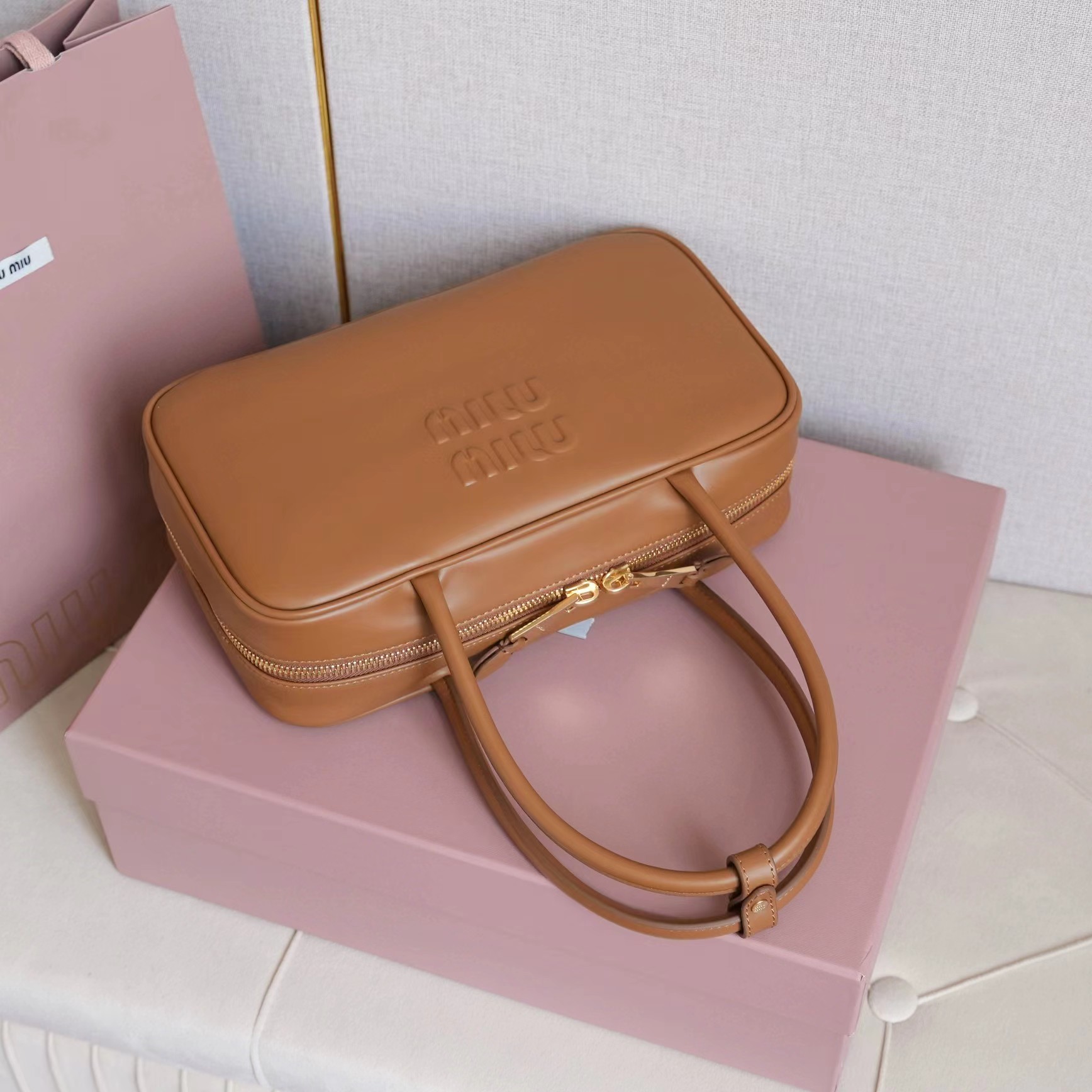 [TOP] Miu Miu Bag Cowhide 29*17*9cm - Brown