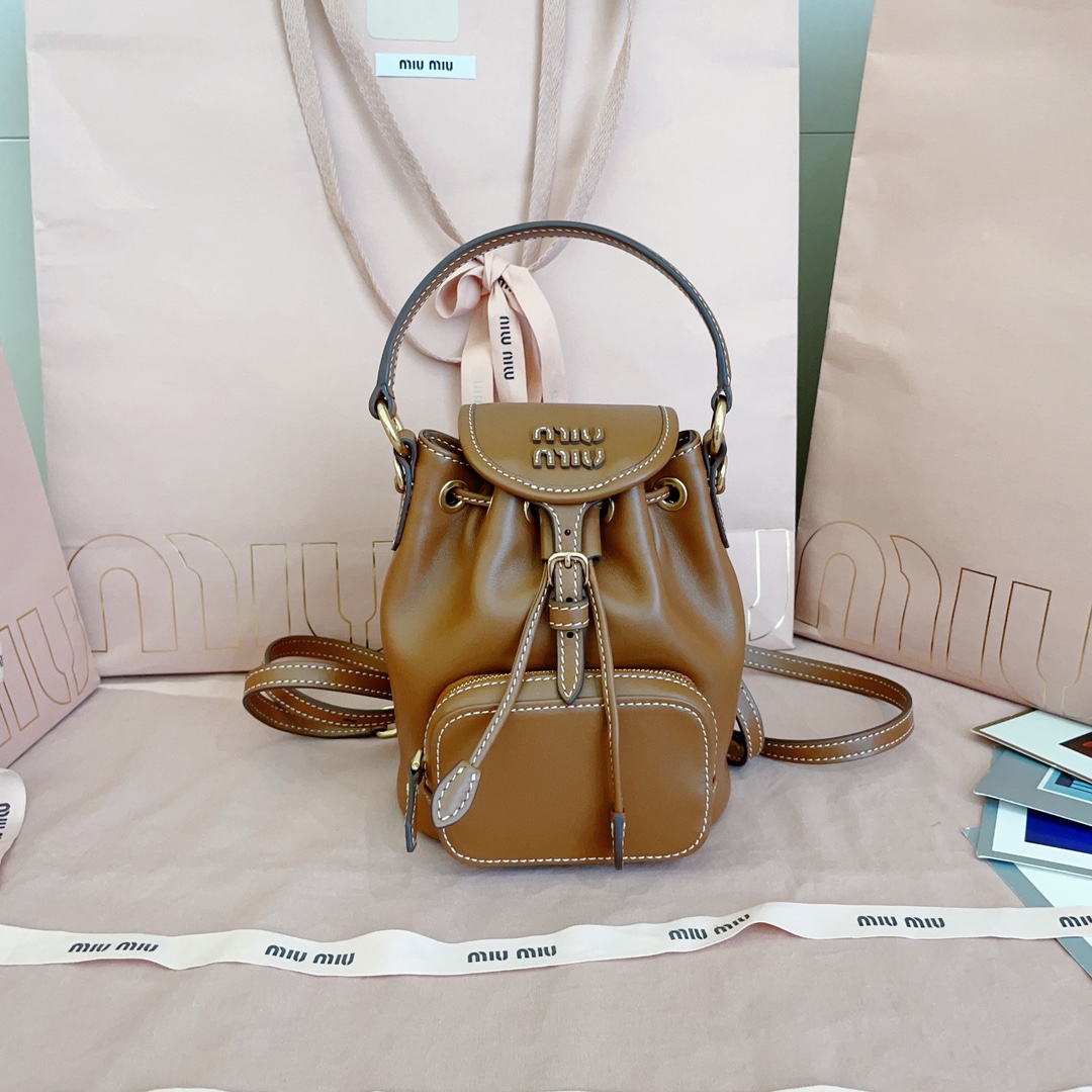 [TOP] Miu Miu Backpack Cowhide 14X17X8cm - 3 Colors