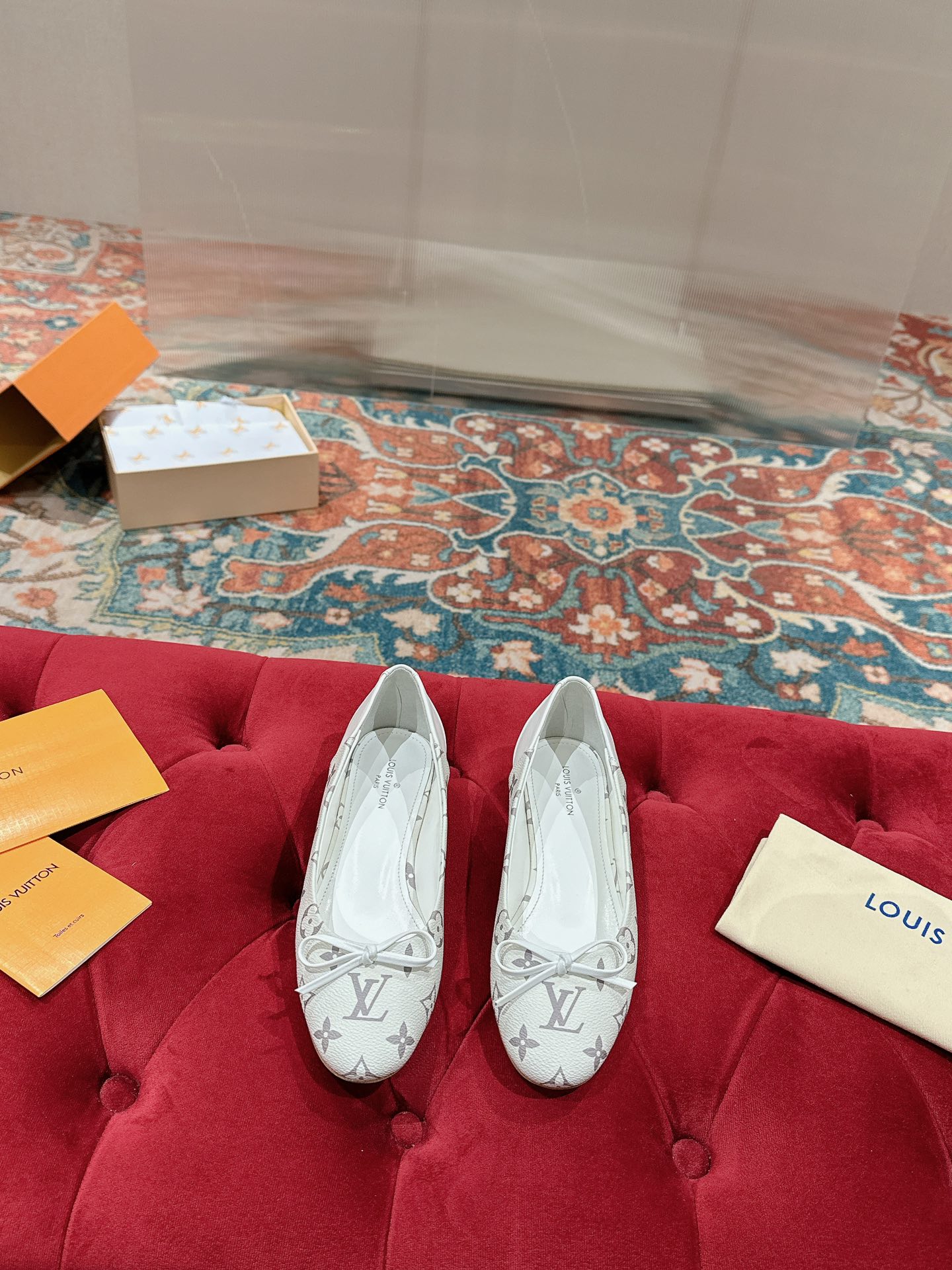 [TOP] Louis Vuitton LV Urban Twist Flats - 6 Colours