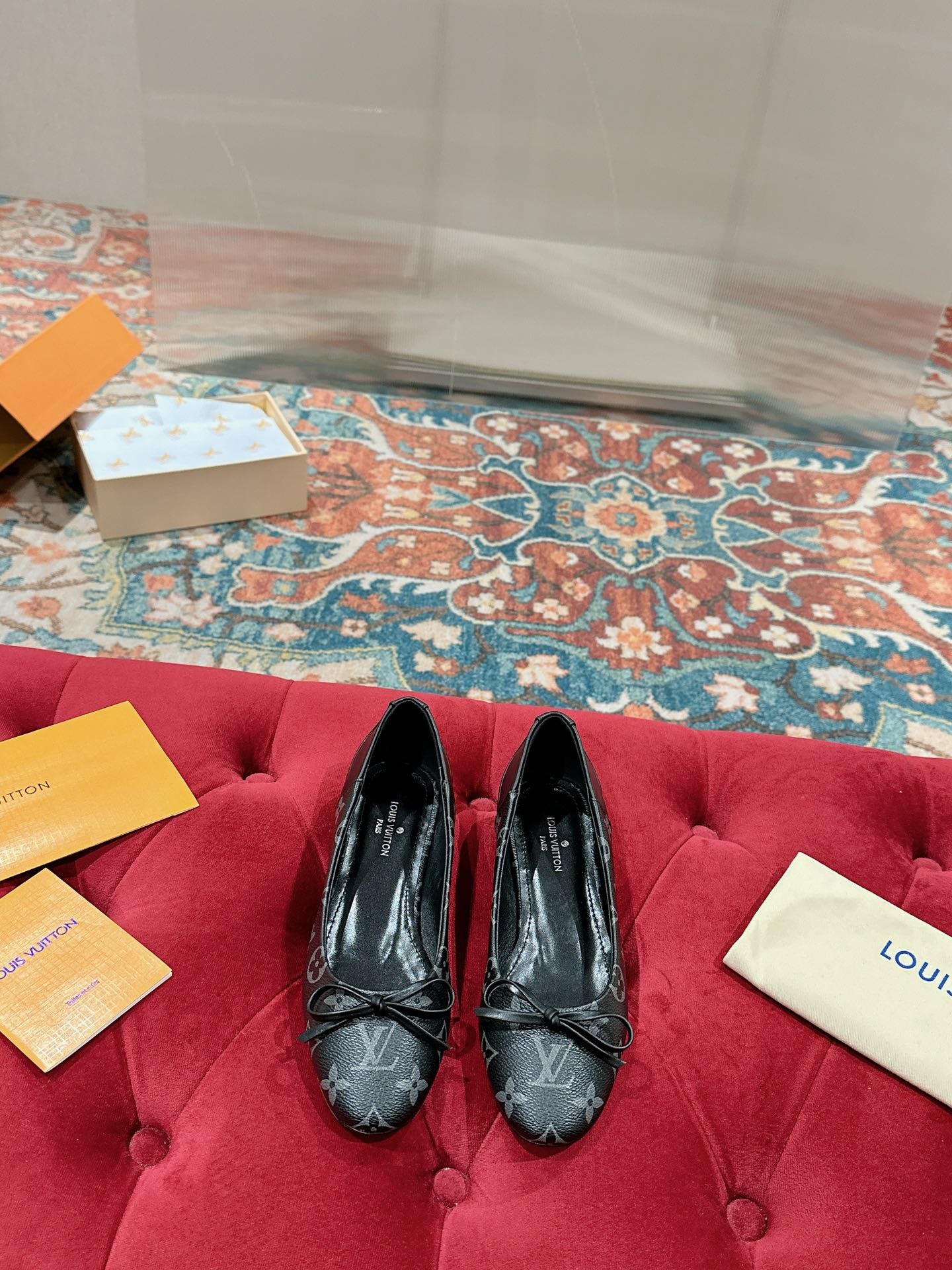 [TOP] Louis Vuitton LV Urban Twist Flats - 6 Colours