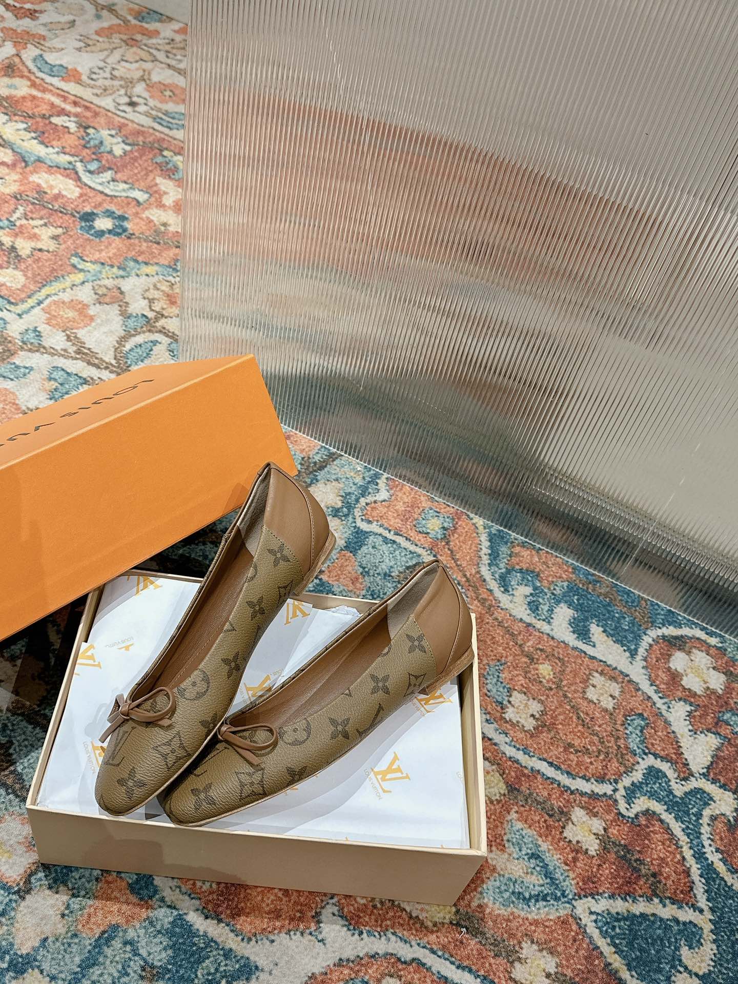 [TOP] Louis Vuitton LV Urban Twist Flats - 6 Colours