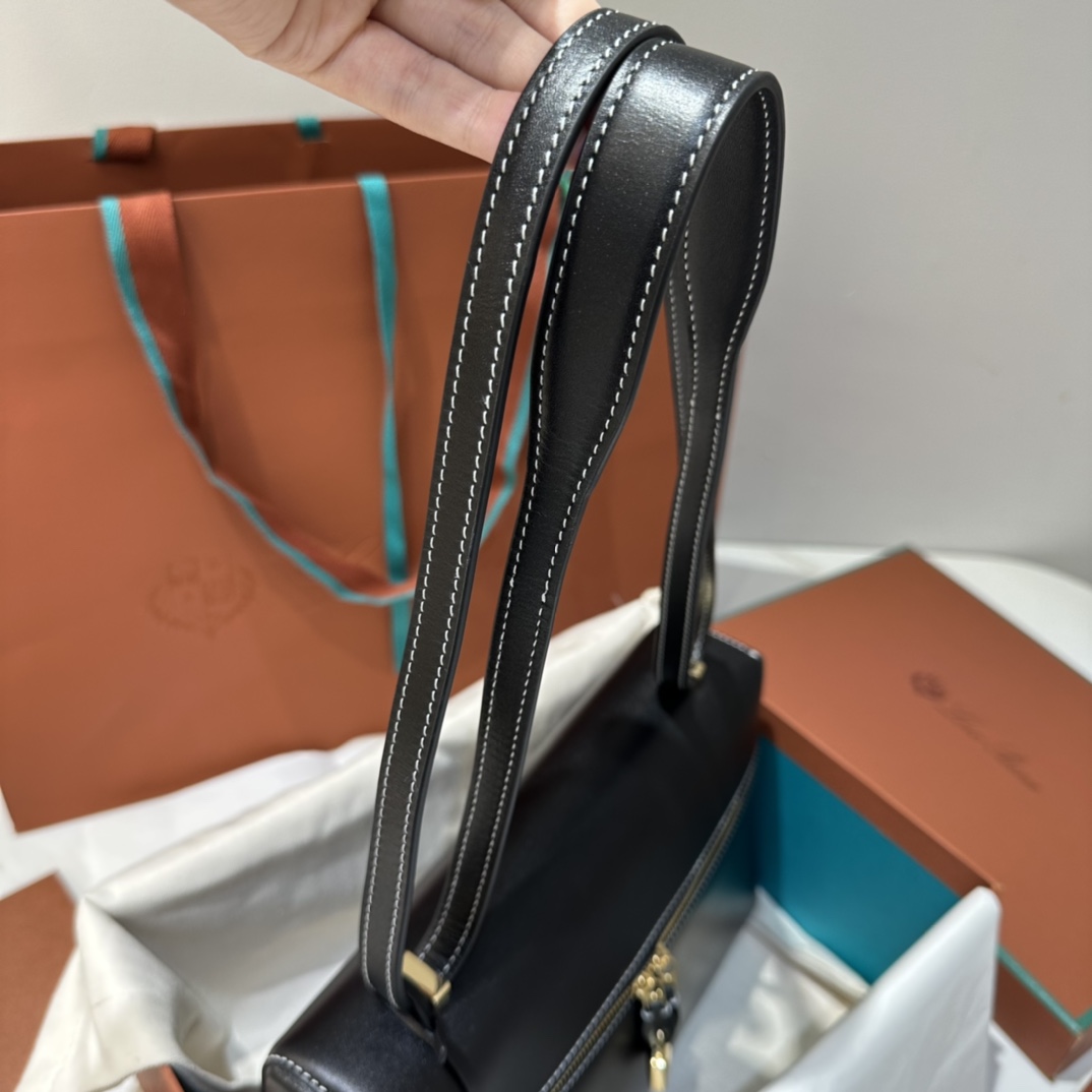 [TOP] Loro Piana Extra Bag L27  27×10×16cm - Black