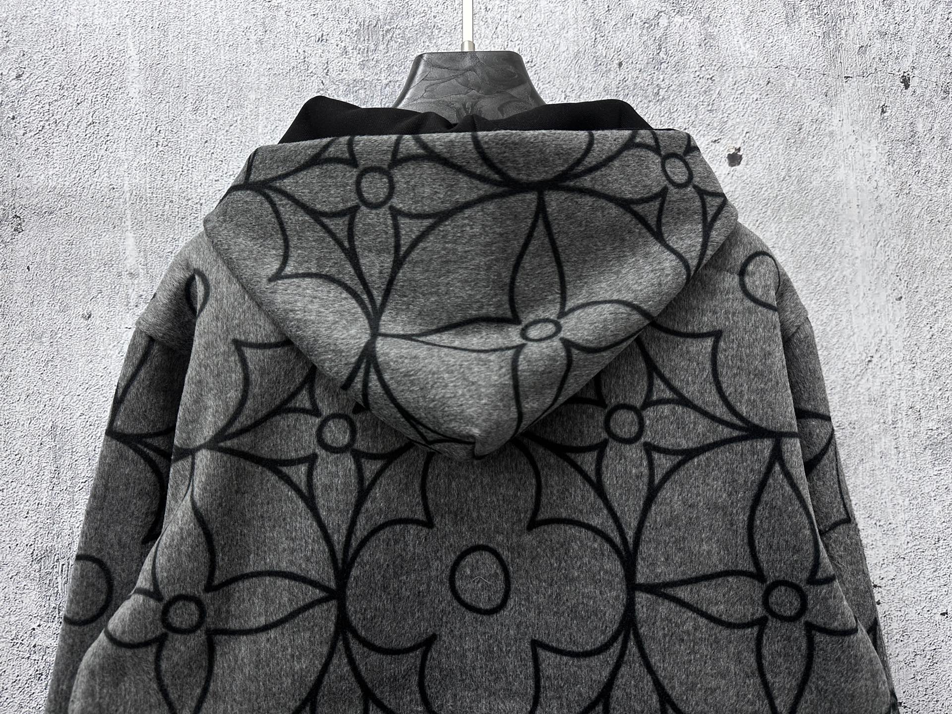 [TOP] Louis Vuitton LV Men's/Women's Reversible Wool Jacquard Jacket - Black