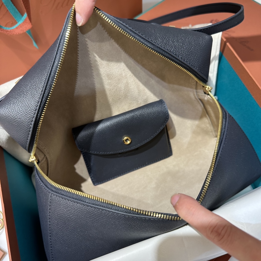 [TOP] Loro Piana Extra Bag L27  27×10×16cm - Black