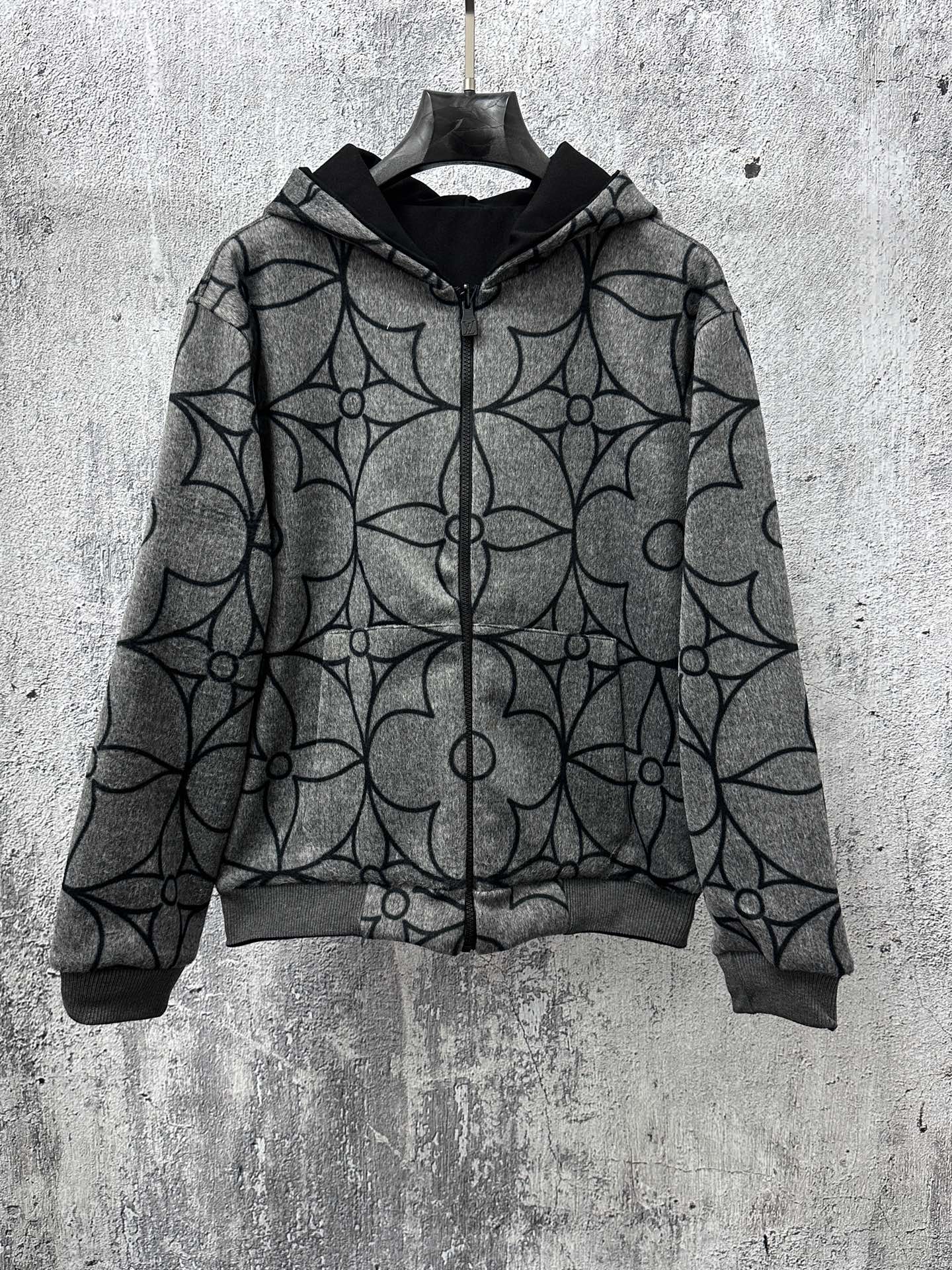 [TOP] Louis Vuitton LV Men's/Women's Reversible Wool Jacquard Jacket - Black