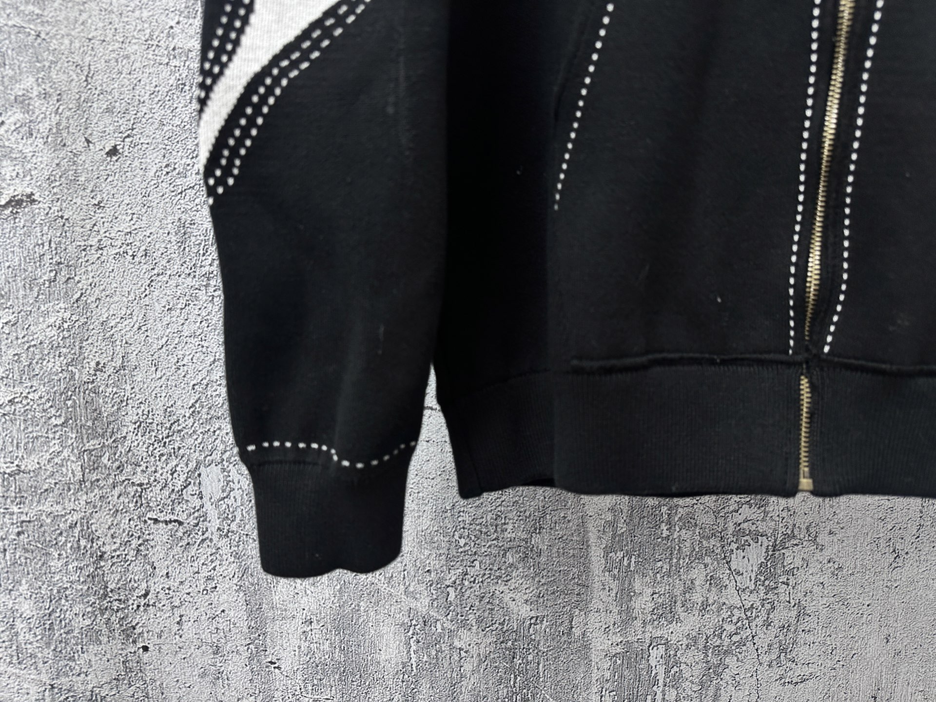 [TOP] Louis Vuitton LV Men's/Women's Jacket - Black