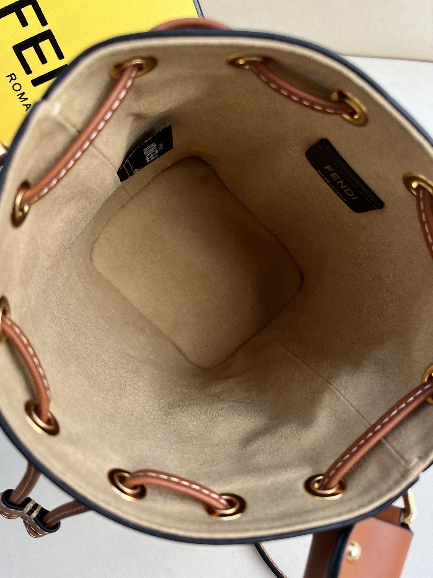 [TOP] FENDI Mon Tresor Calfskin/Straw Bag 18x12x10cm - Brown