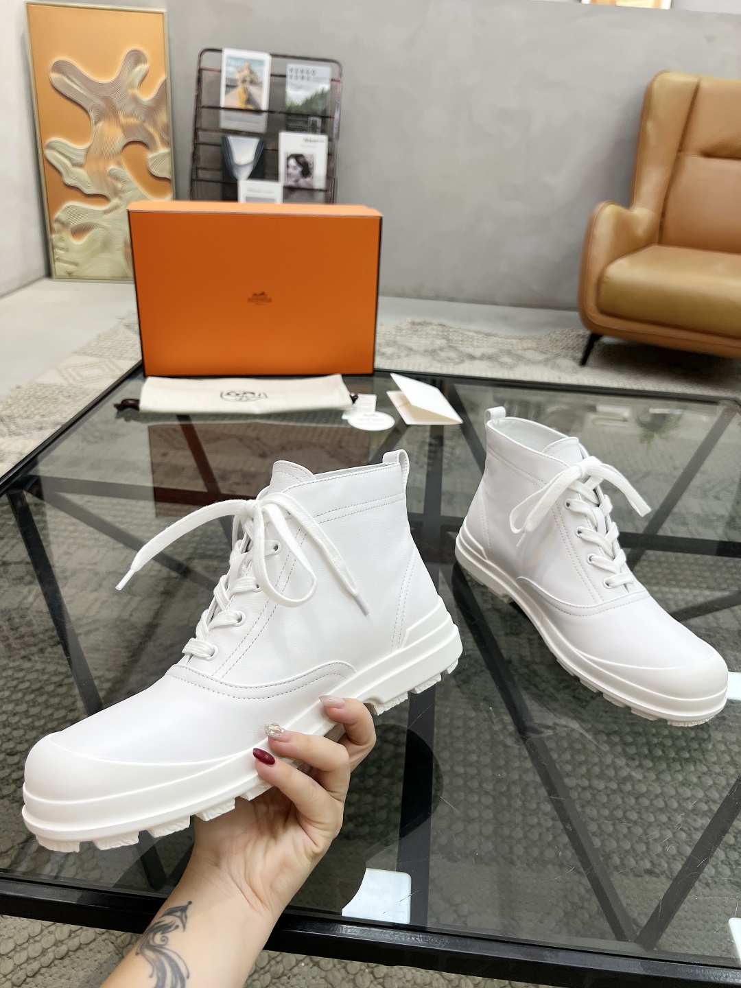 [TOP] HERMES Men's Short Boots Calfskin - White