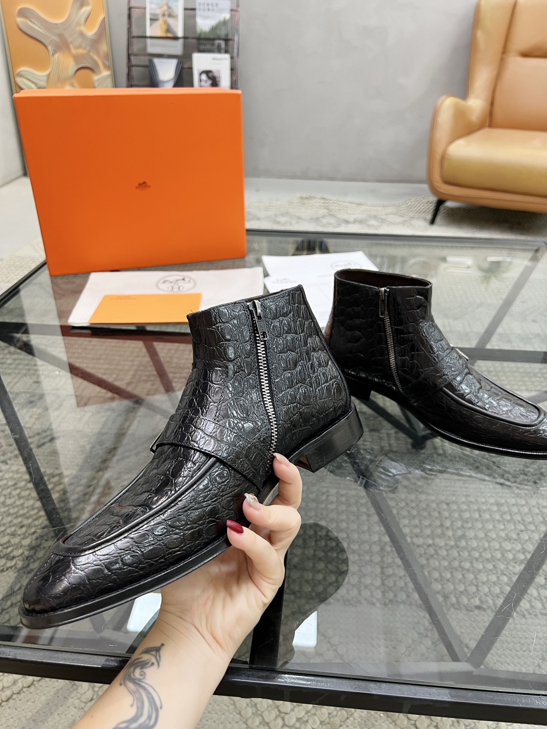 [TOP] HERMES Men's Short Boots Calfskin - Black