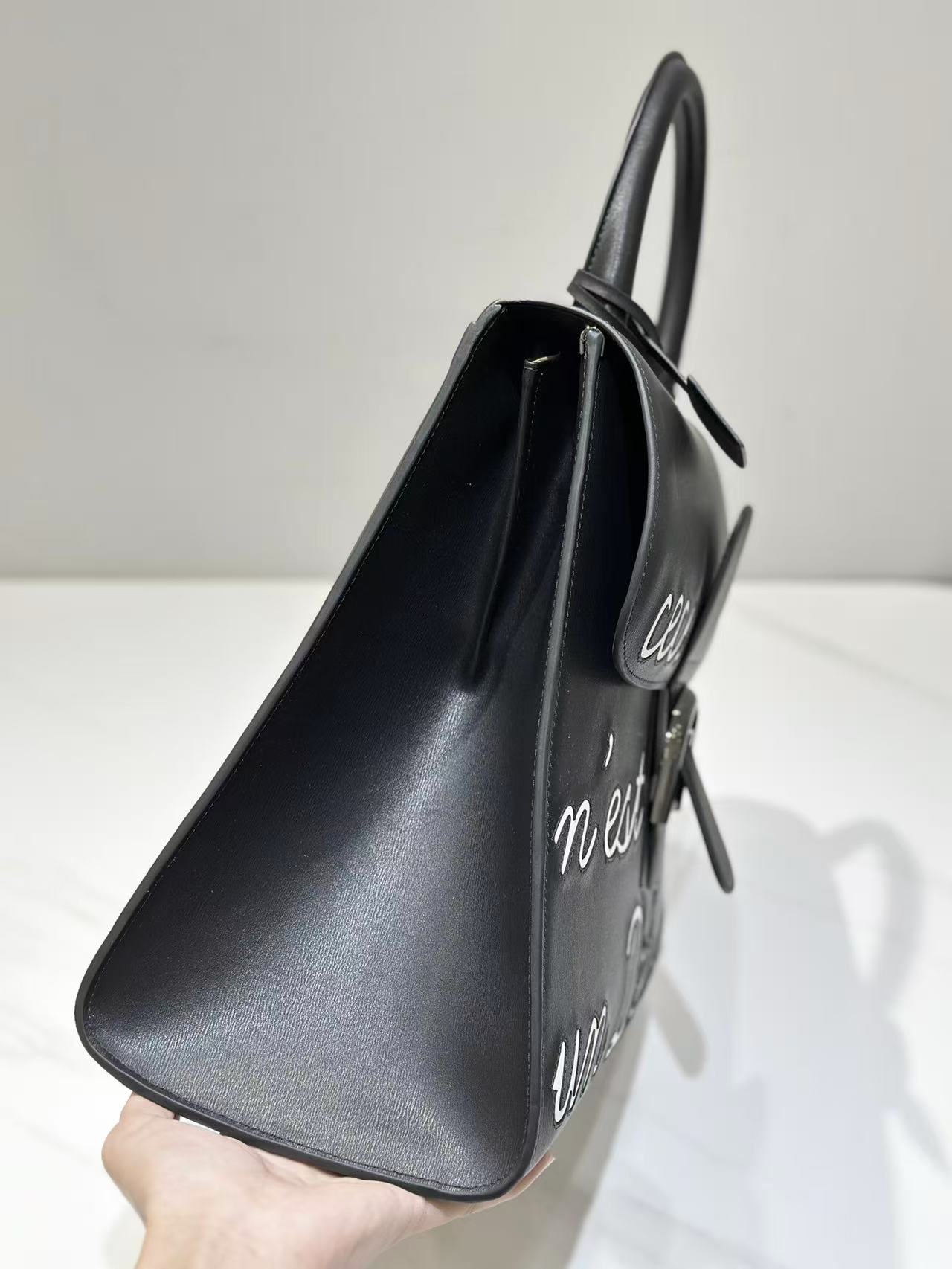 [TOP] Delvaux L'Humour MM Bag Box Calf 29x25x16cm - Black