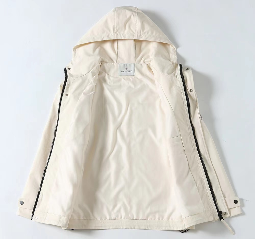 [TOP] Moncler Men's Jacket - White