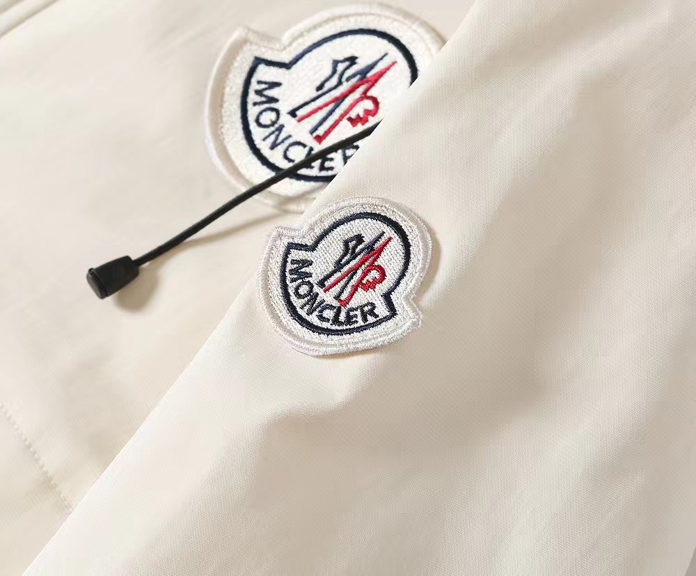 [TOP] Moncler Men's Jacket - White