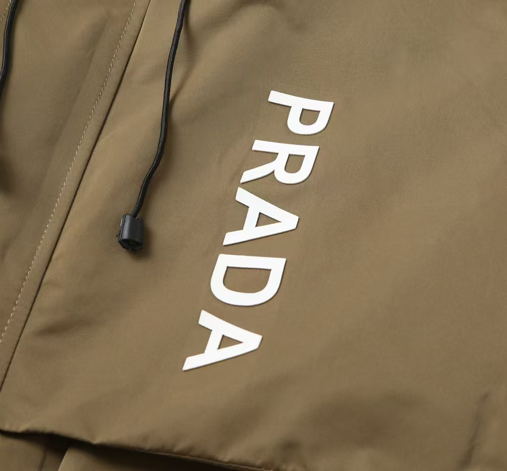 [TOP] PRADA Men's Jacket - Brown