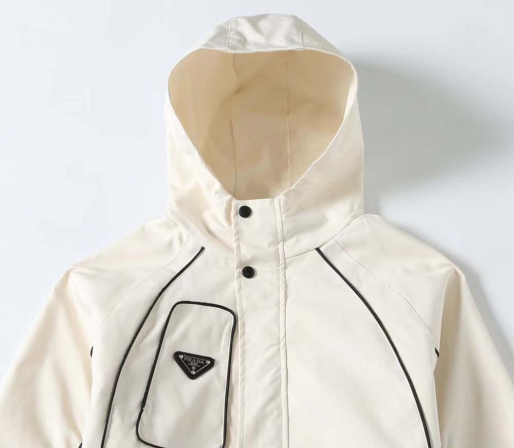 [TOP] PRADA Men's Jacket - White