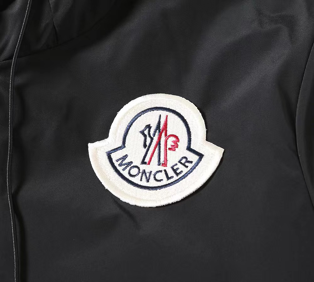 [TOP] Moncler Men's Jacket - Black