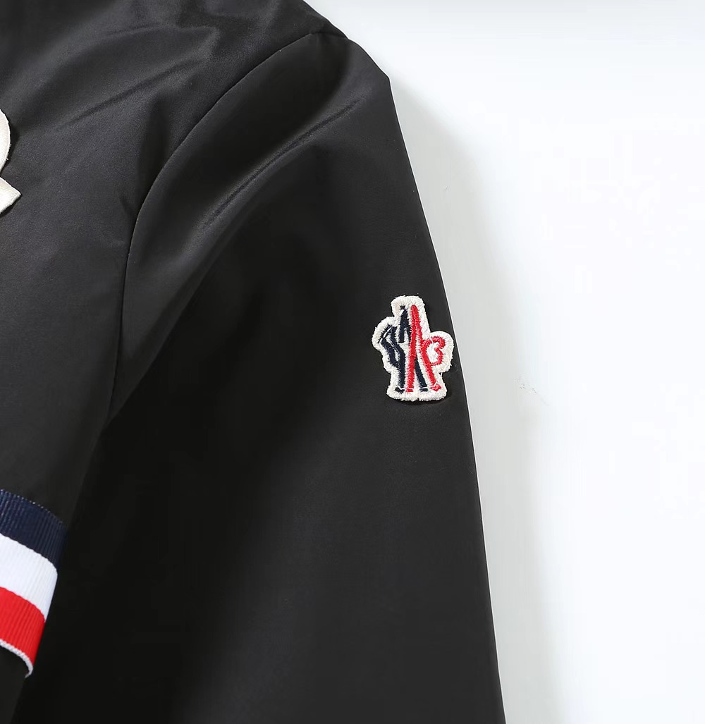 [TOP] Moncler Men's Jacket - Black