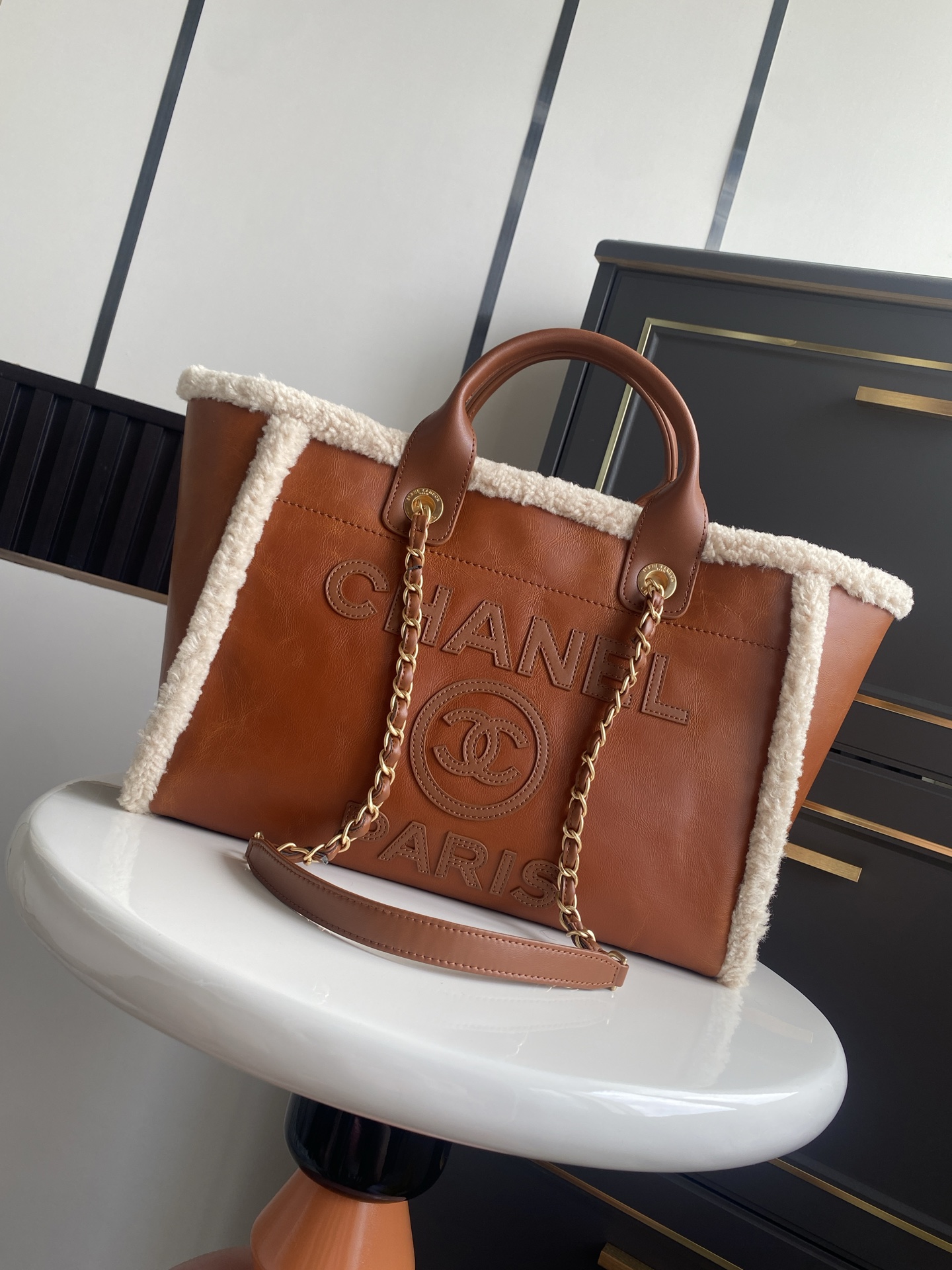[TOP] CHANEL Beach Bag 33cm -  Brown