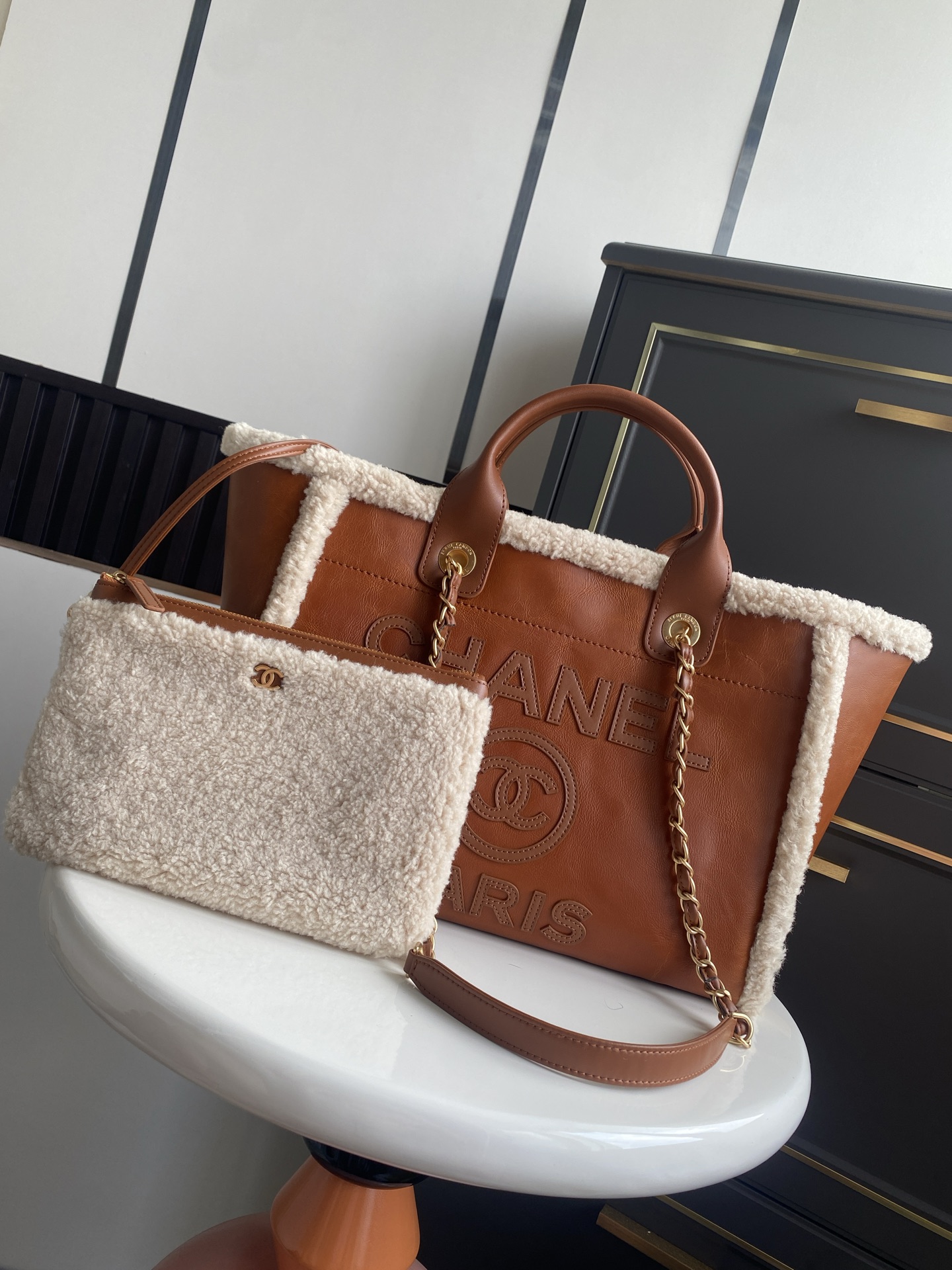 [TOP] CHANEL Beach Bag 33cm -  Brown