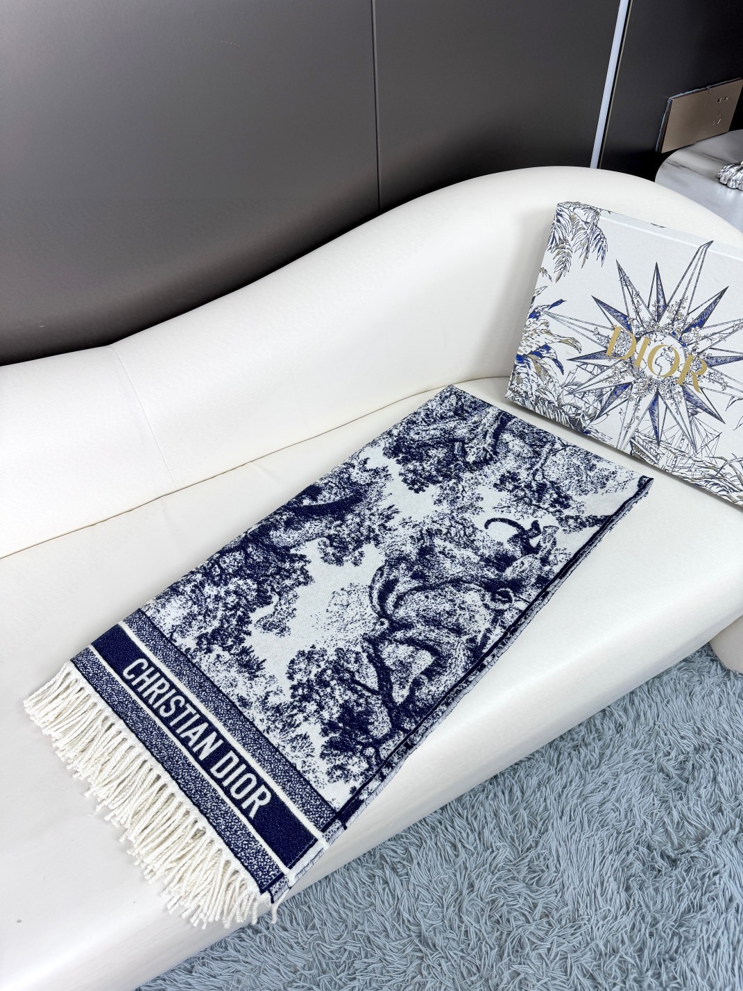 [TOP] Christian Dior Cashmere Scarf 140x140cm - Navy Blue/White