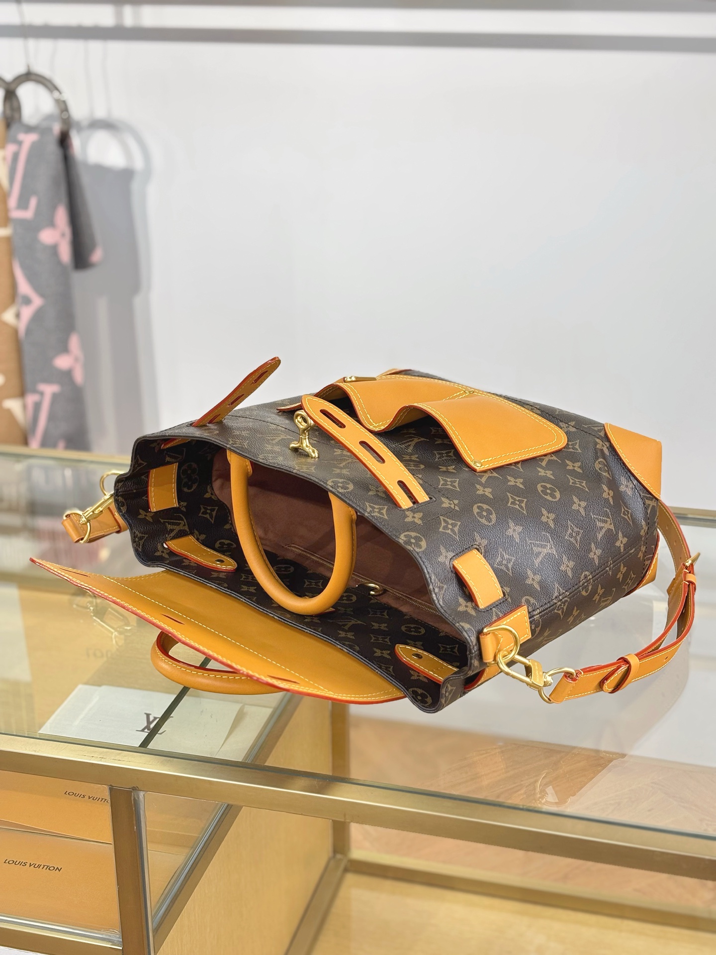 [TOP] Louis Vuitton LV Steamer 30 Monogram Bag 33x32x14 cm - Brown