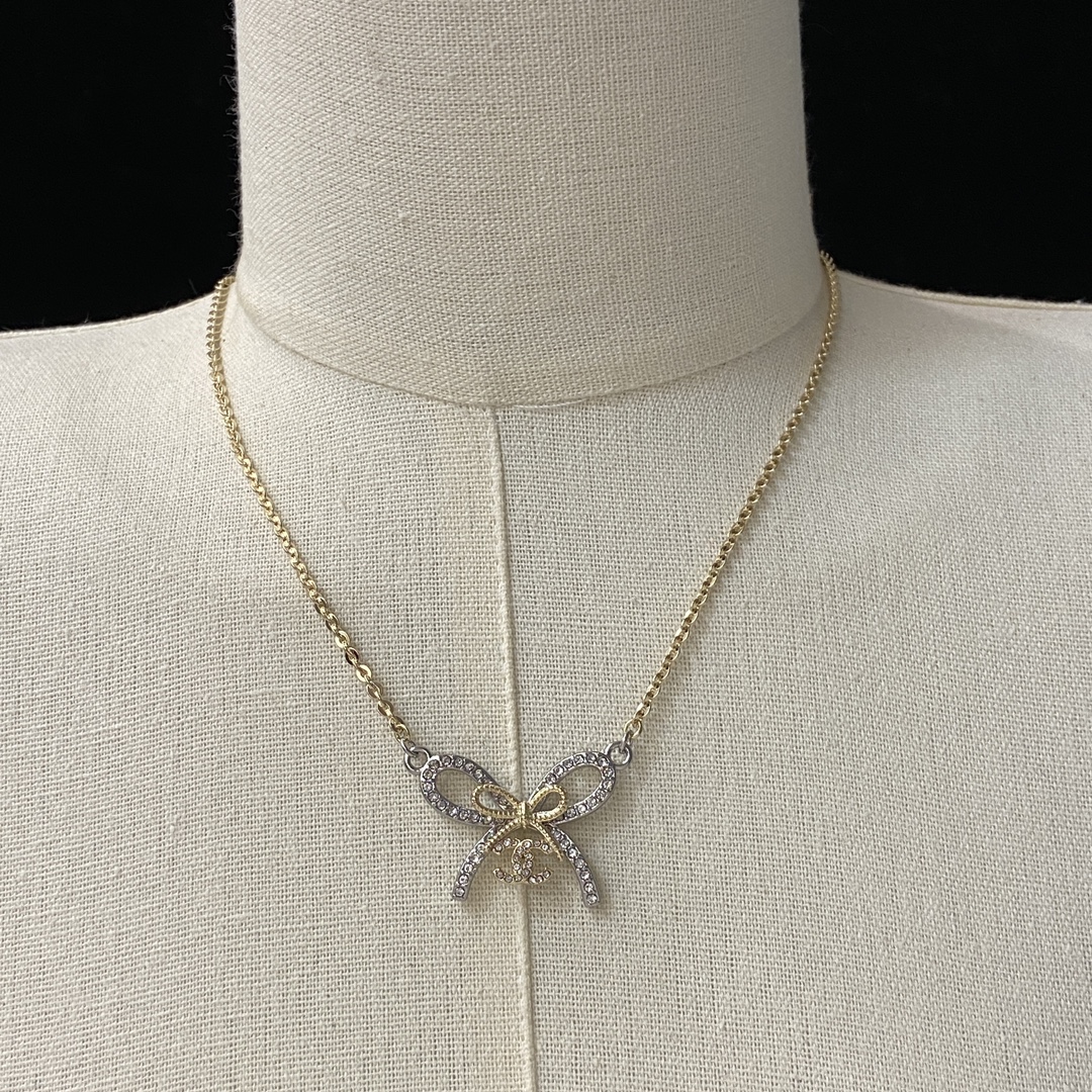 [TOP] CHANEL CC Necklace - Gold