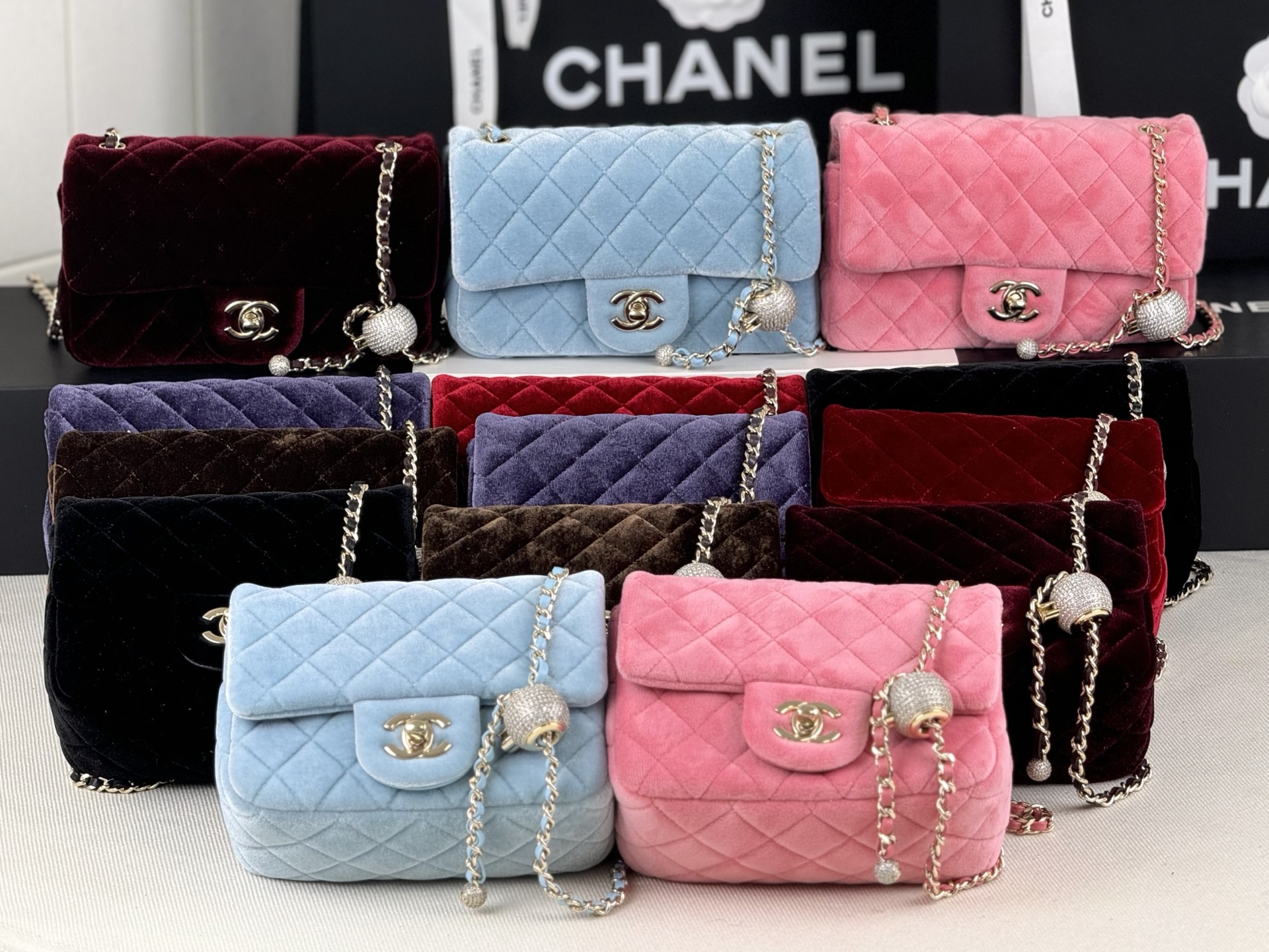 [TOP] CHANEL Classic Flap Bag Velvet with Diamond Ball 18x13x7cm/20x13x7cm - 7 Color