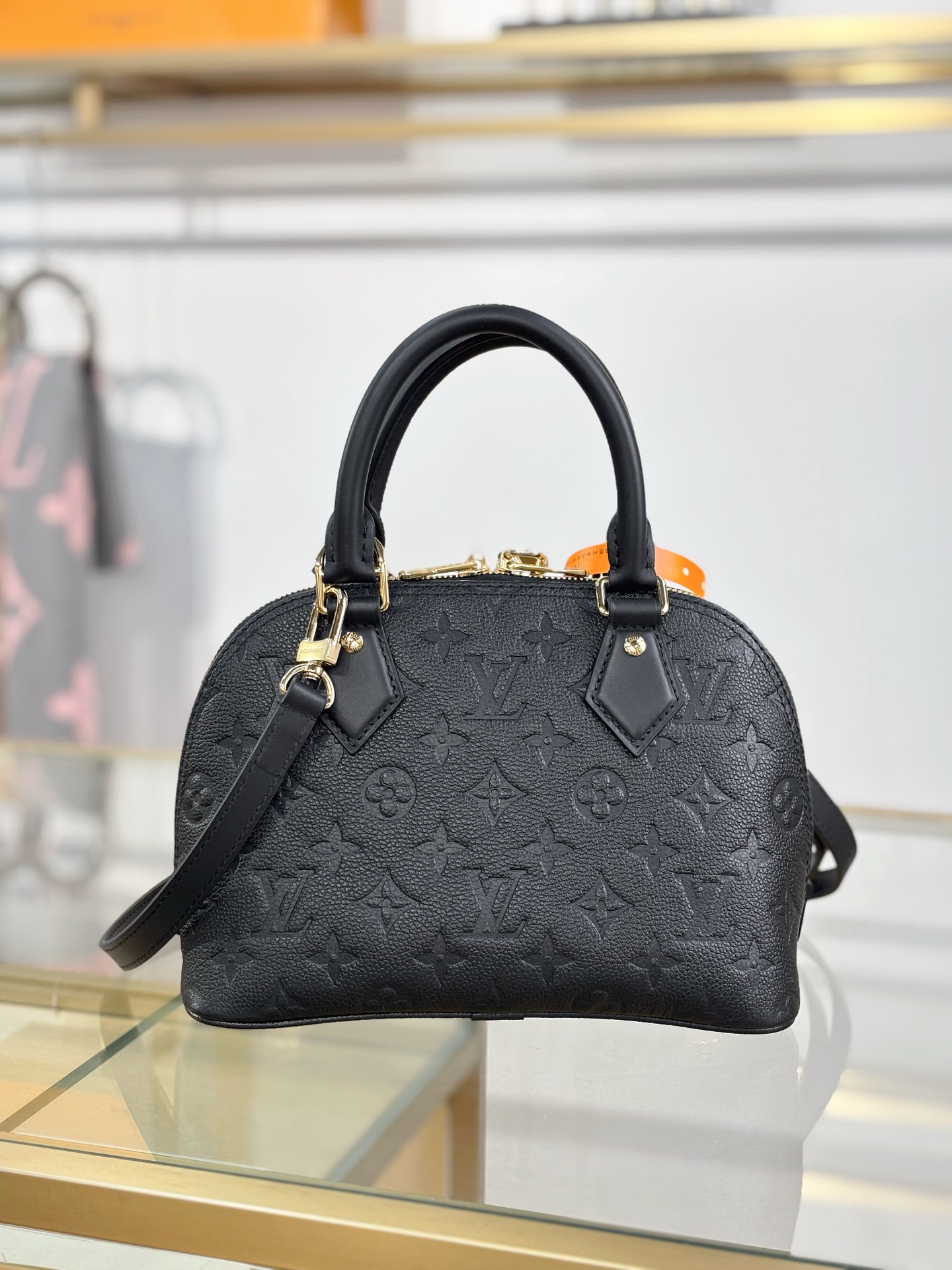 [TOP] Louis Vuitton LV Alma BB Bag 23.5x17.5x11.5 cm - Black