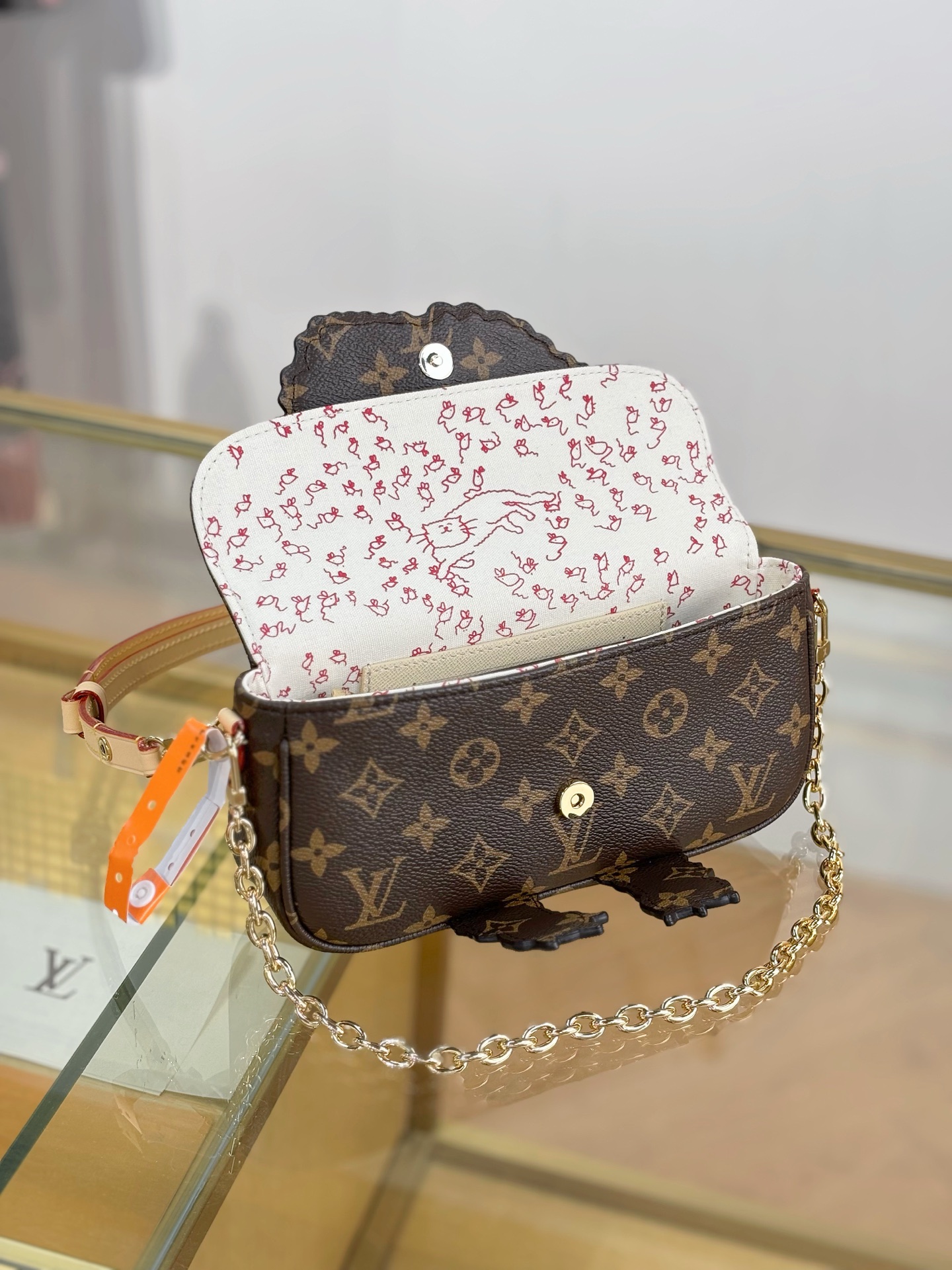 [TOP] Louis Vuitton LV & Grace Monogram Wallet On Chain Bag 23.5 x 12 x 4.3cm - Brown