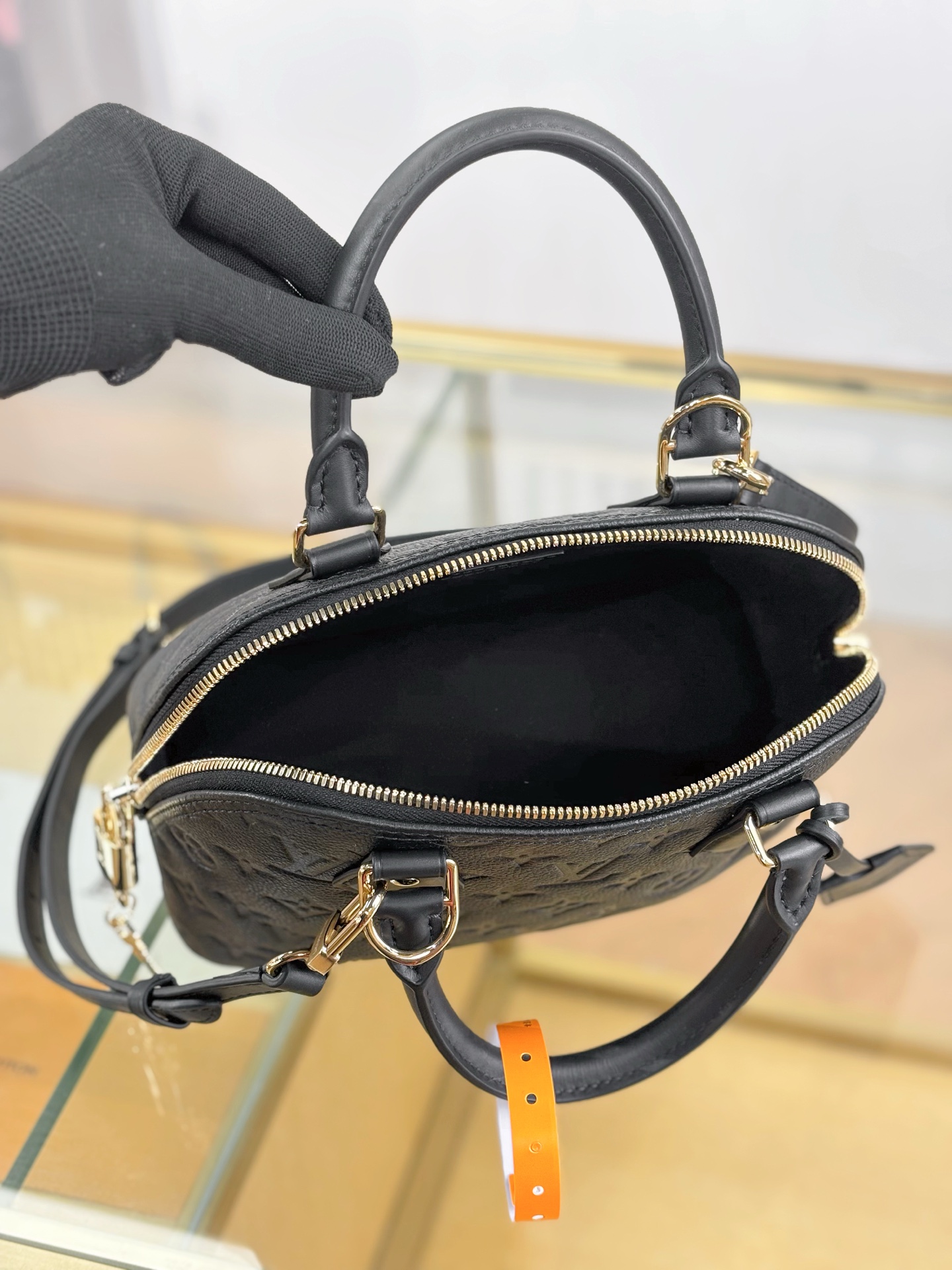 [TOP] Louis Vuitton LV Alma BB Bag 23.5x17.5x11.5 cm - Black