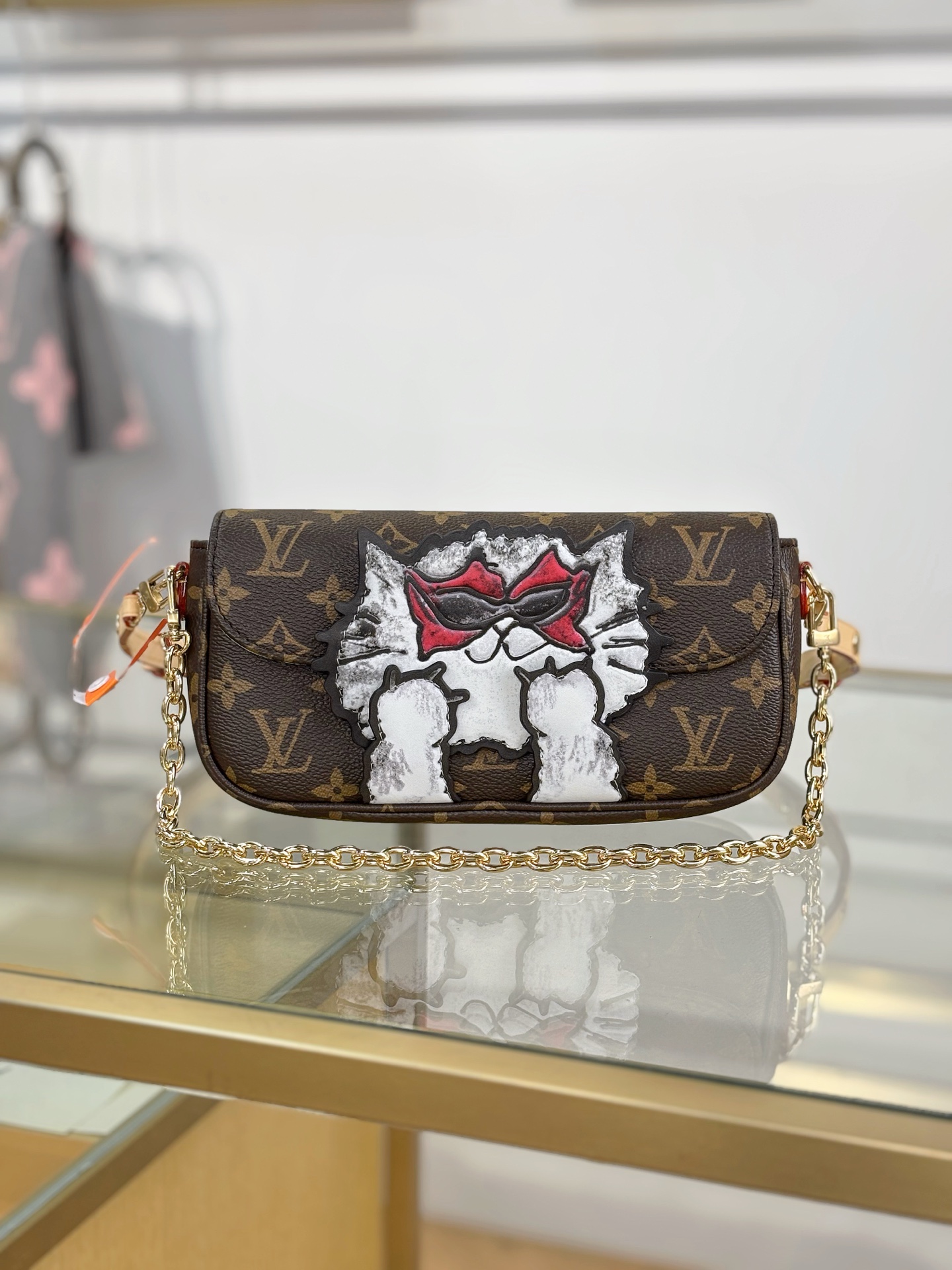 [TOP] Louis Vuitton LV & Grace Monogram Wallet On Chain Bag 23.5 x 12 x 4.3cm - Brown