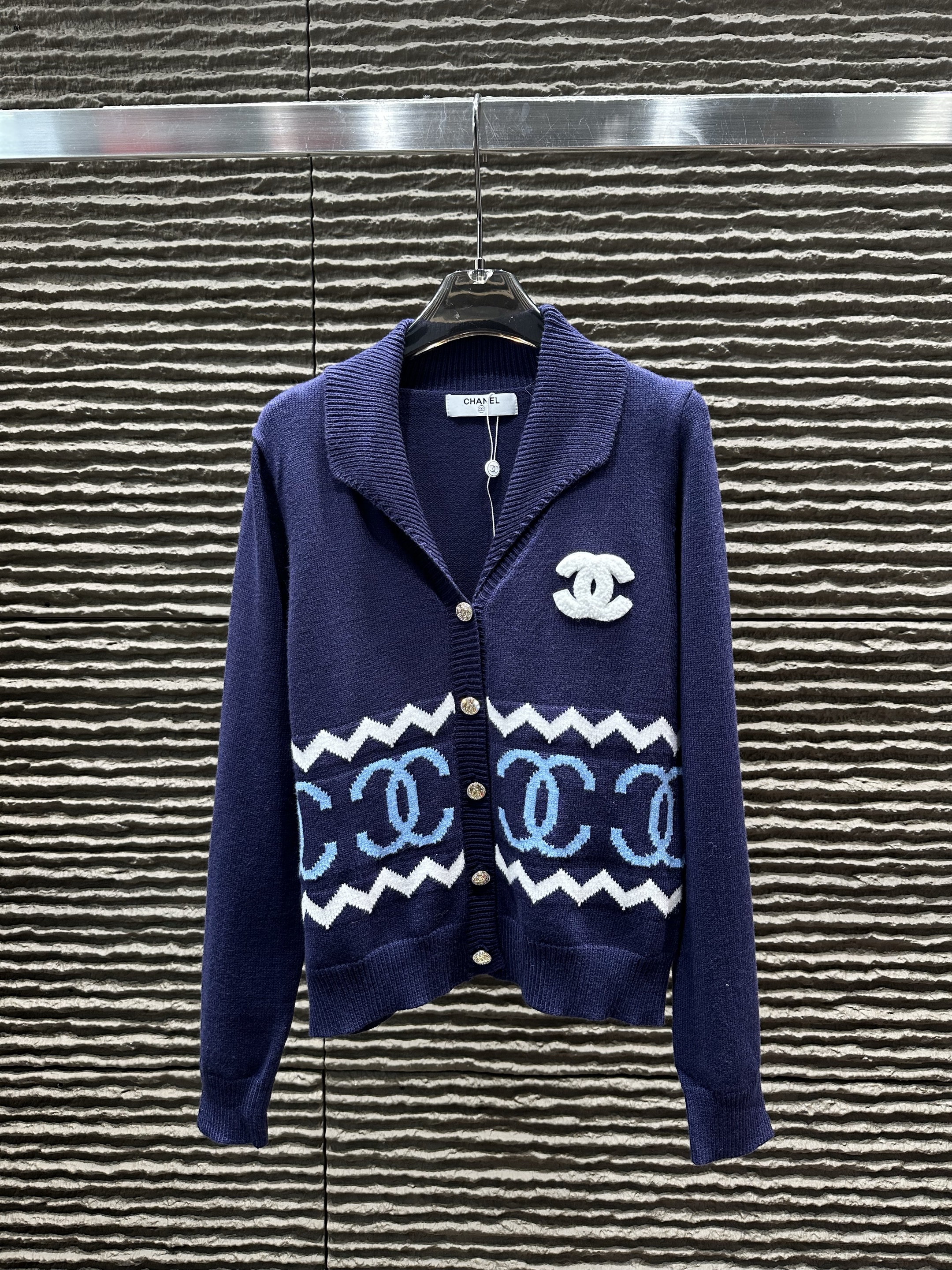 [TOP] CHANEL Cardigan -  Blue