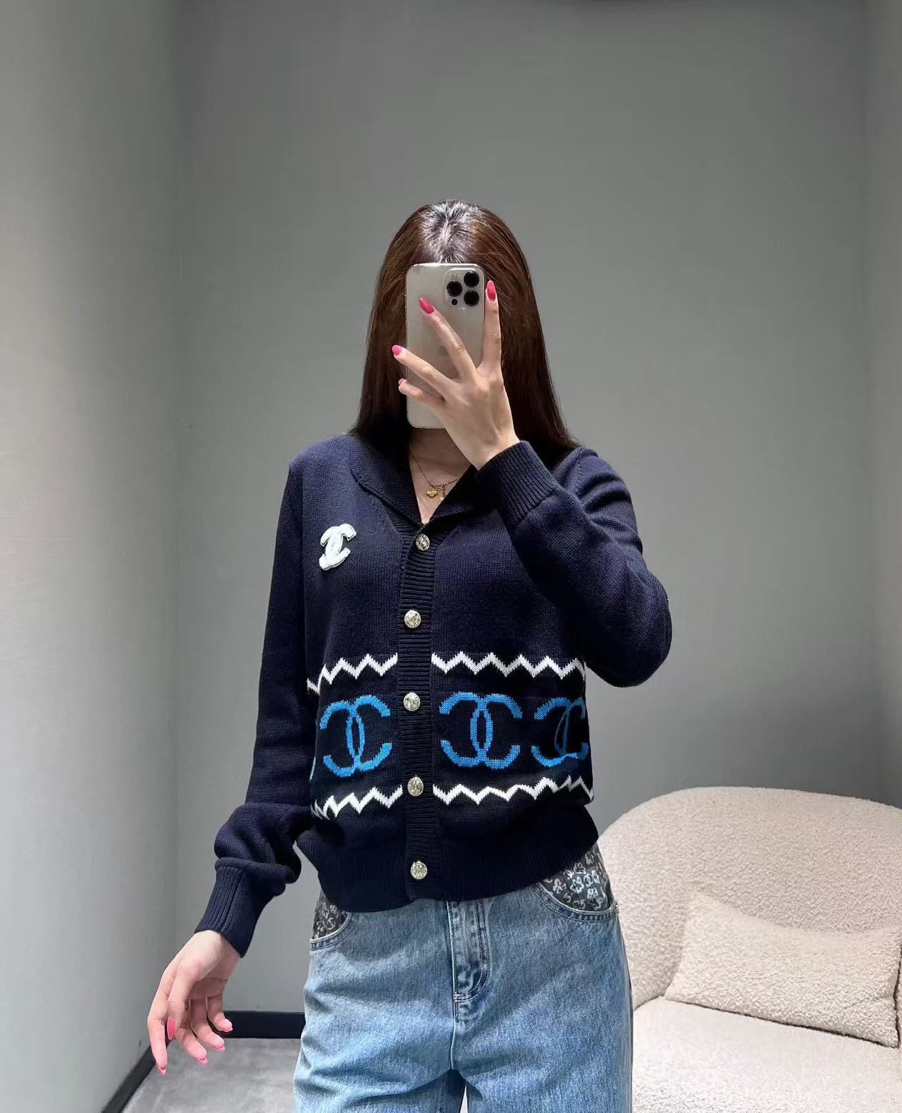 [TOP] CHANEL Cardigan -  Blue