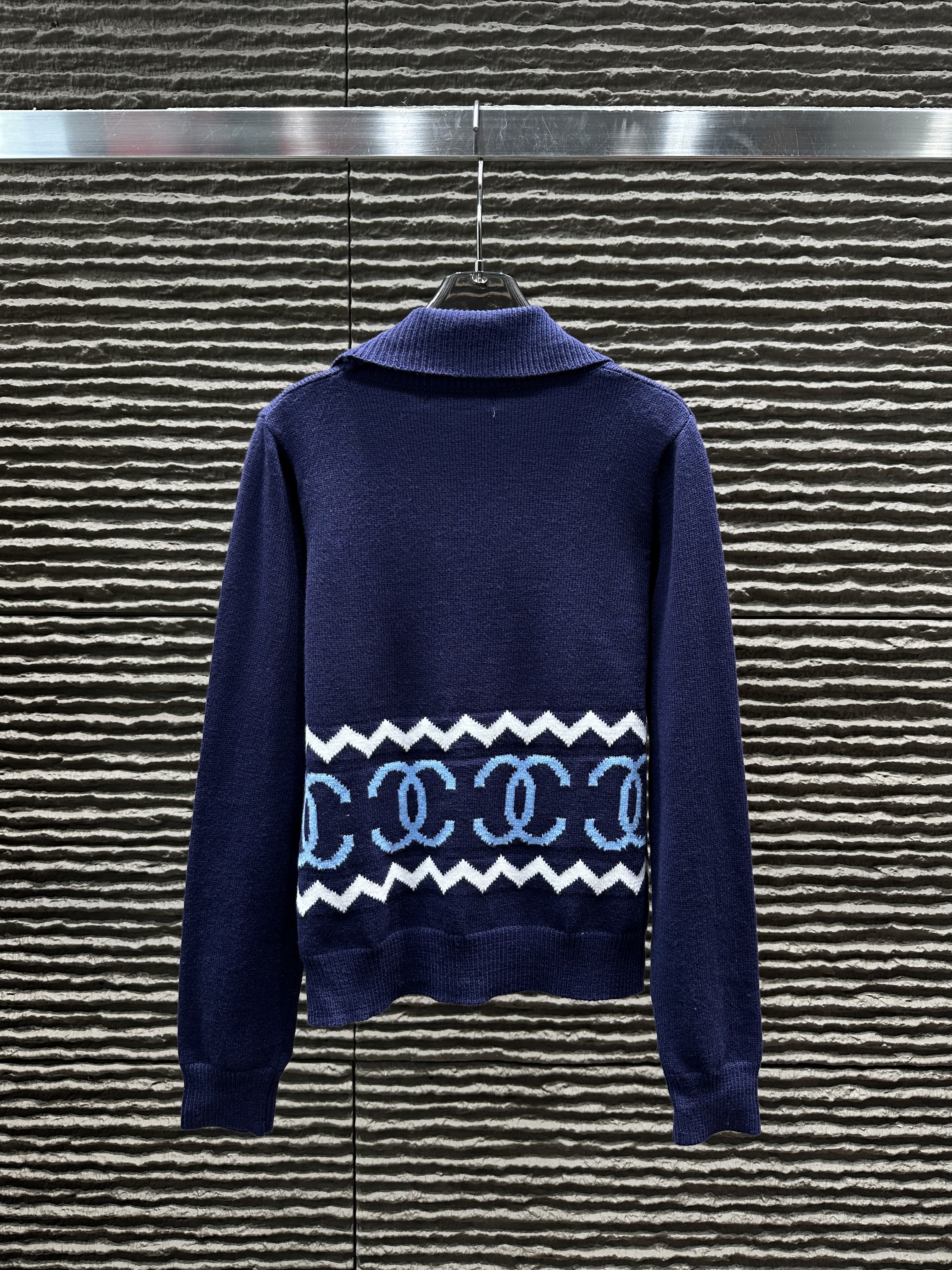 [TOP] CHANEL Cardigan -  Blue