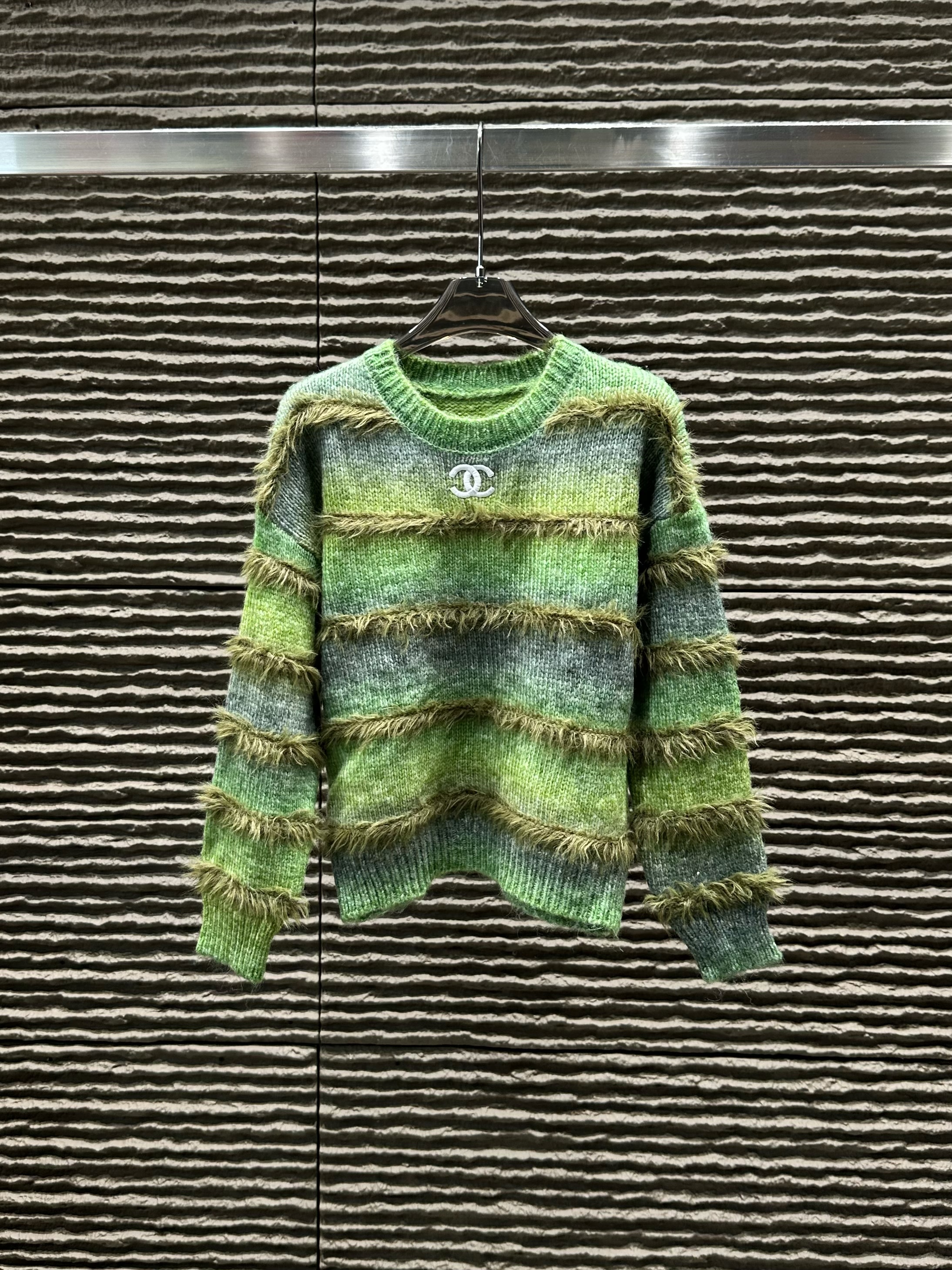 [TOP] CHANEL Sweater -  2 Colors