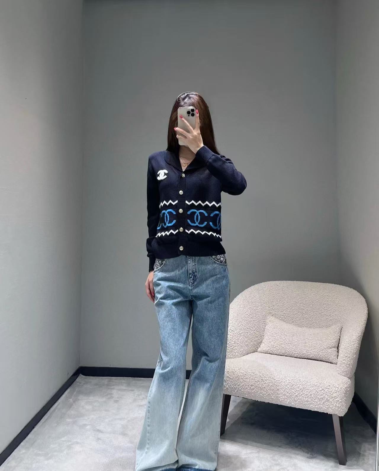 [TOP] CHANEL Cardigan -  Blue