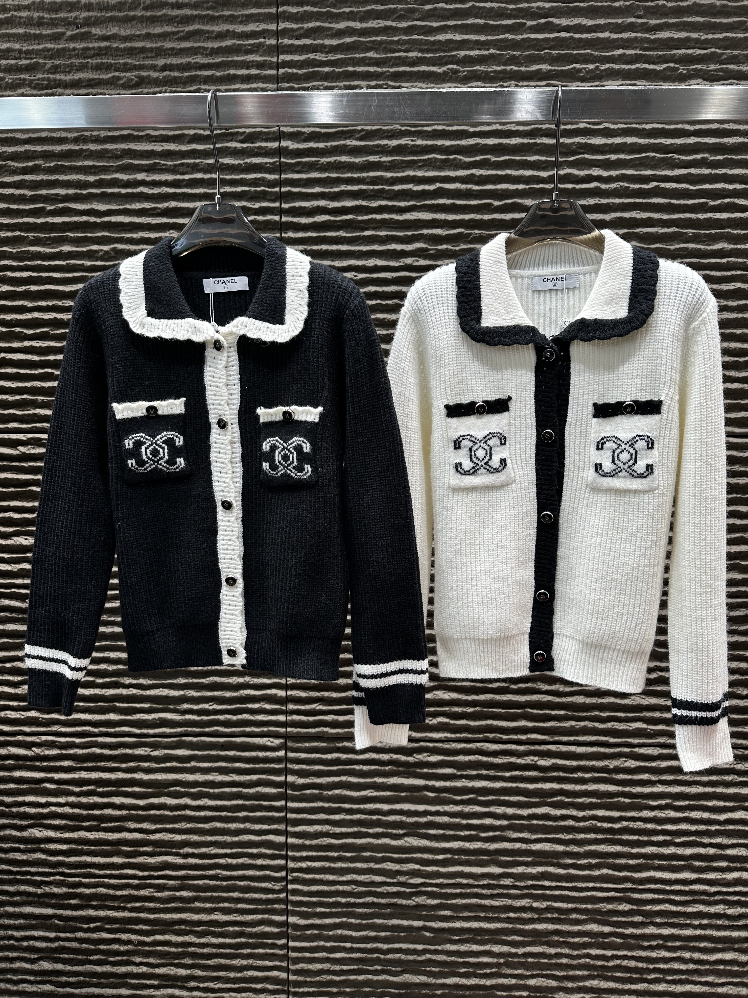 [TOP] CHANEL Cardigan -  2 Colors