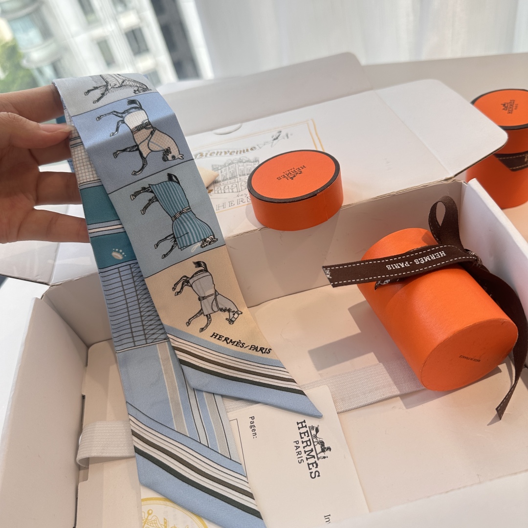 [TOP] HERMES Twilly Scarf 86 x 5 cm - 3 Colours