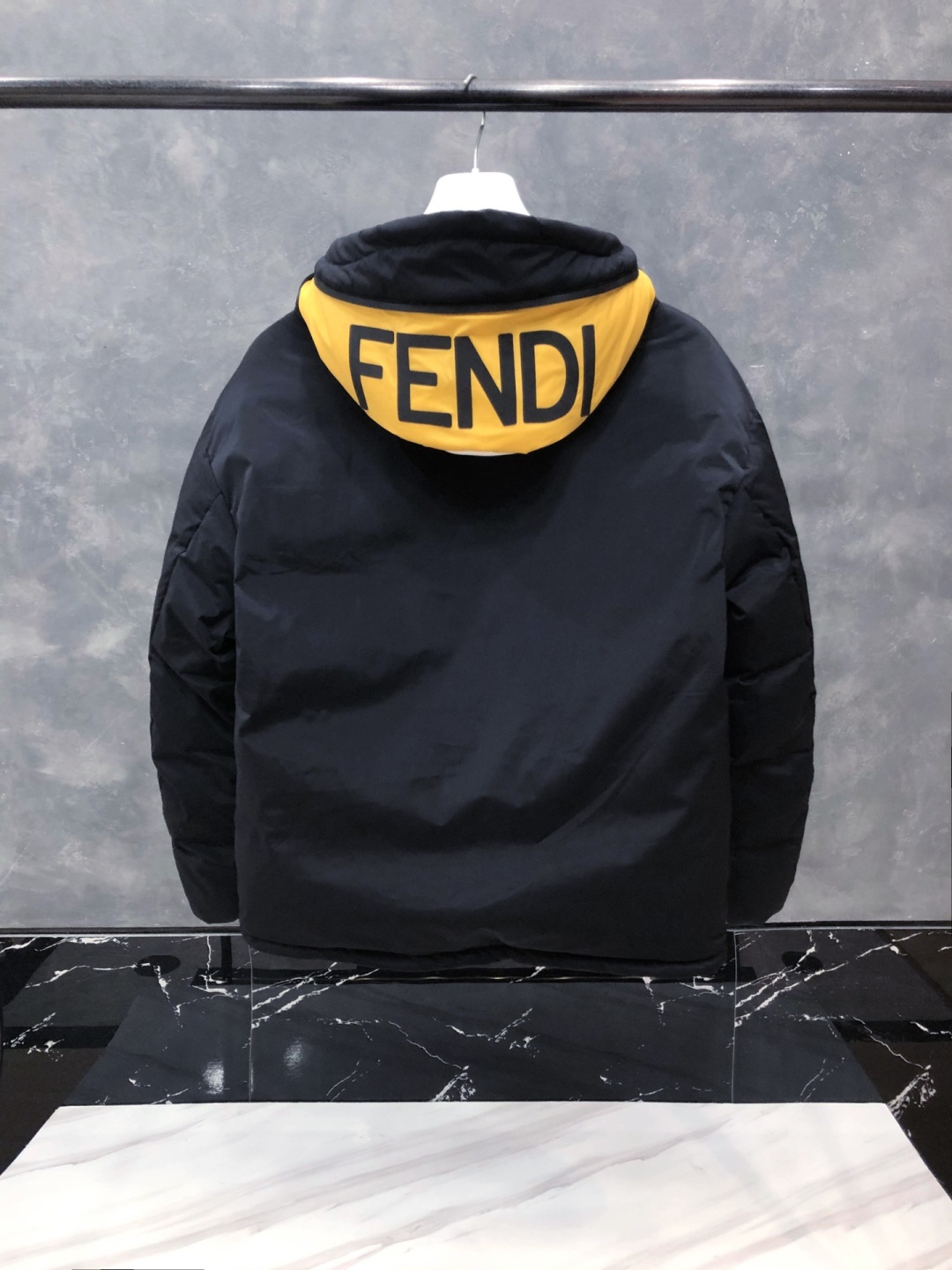 [TOP] FENDI Men's Down Jacket - Black