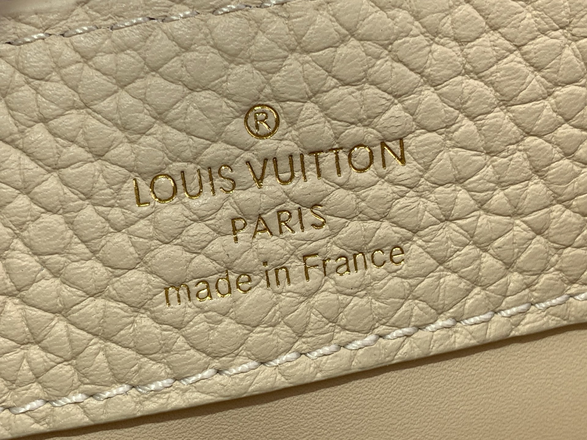 [TOP] Louis Vuitton LV Capucines Bag 21cm/27cm - Apricot
