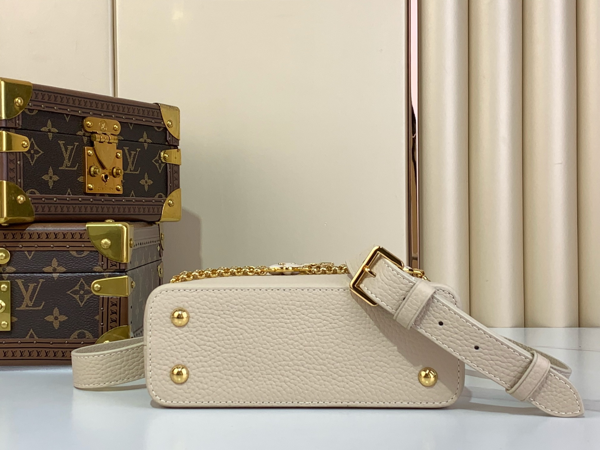 [TOP] Louis Vuitton LV Capucines Bag 21cm/27cm - Apricot