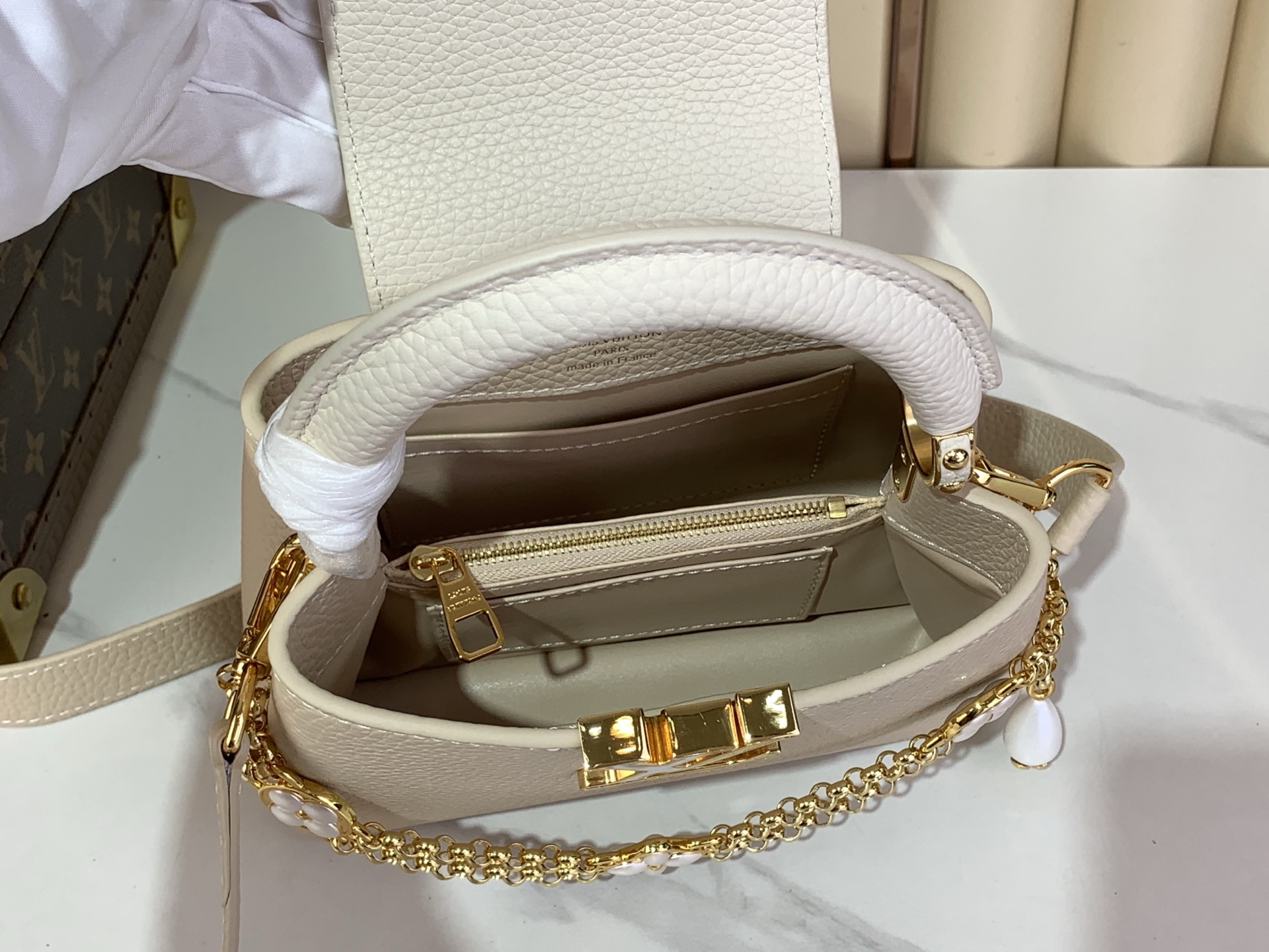 [TOP] Louis Vuitton LV Capucines Bag 21cm/27cm - Apricot