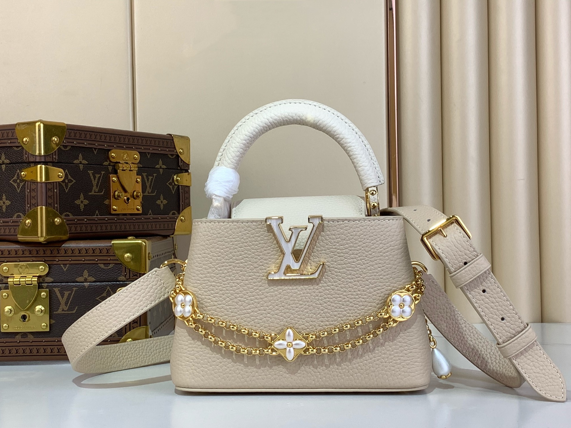 [TOP] Louis Vuitton LV Capucines Bag 21cm/27cm - Apricot