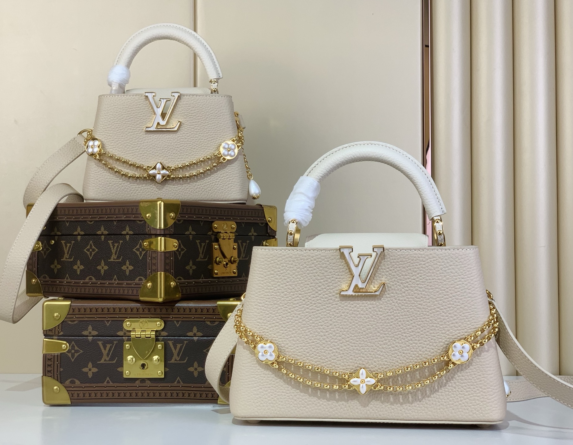 [TOP] Louis Vuitton LV Capucines Bag 21cm/27cm - Apricot